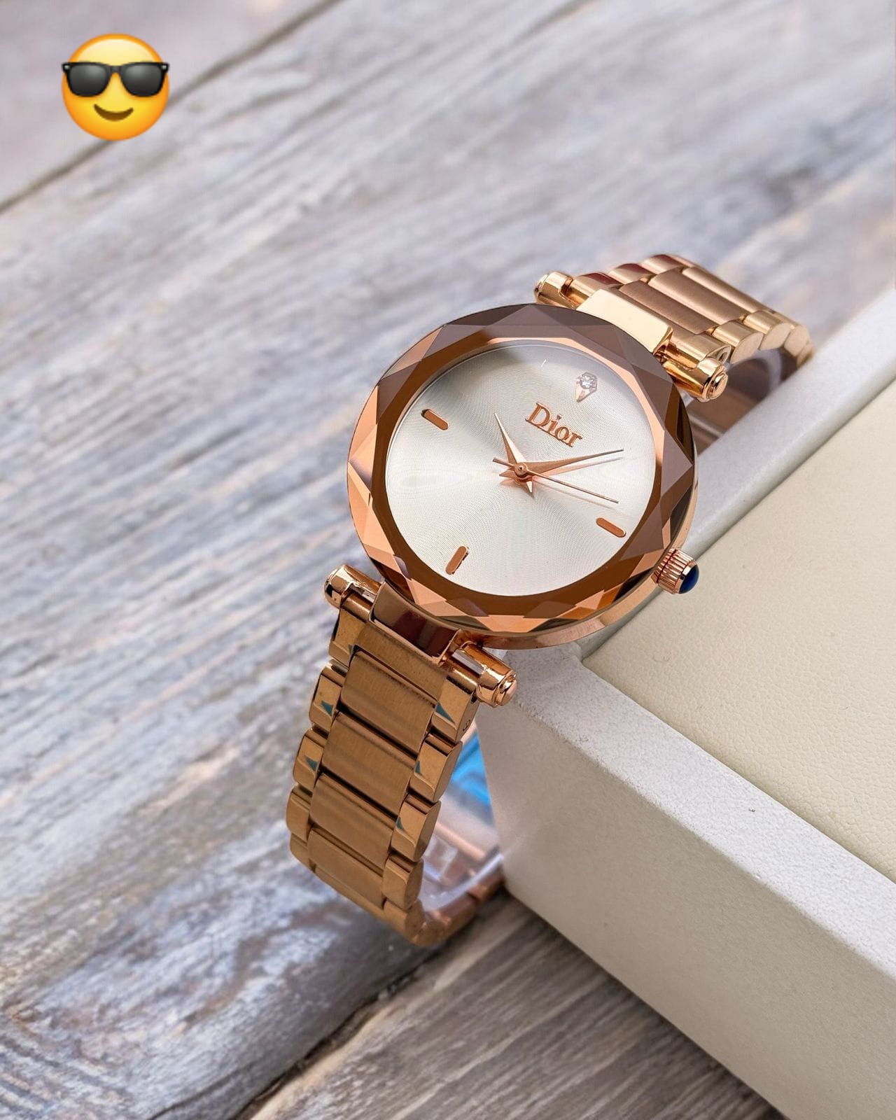 Dior ladies metal chain maurya watch