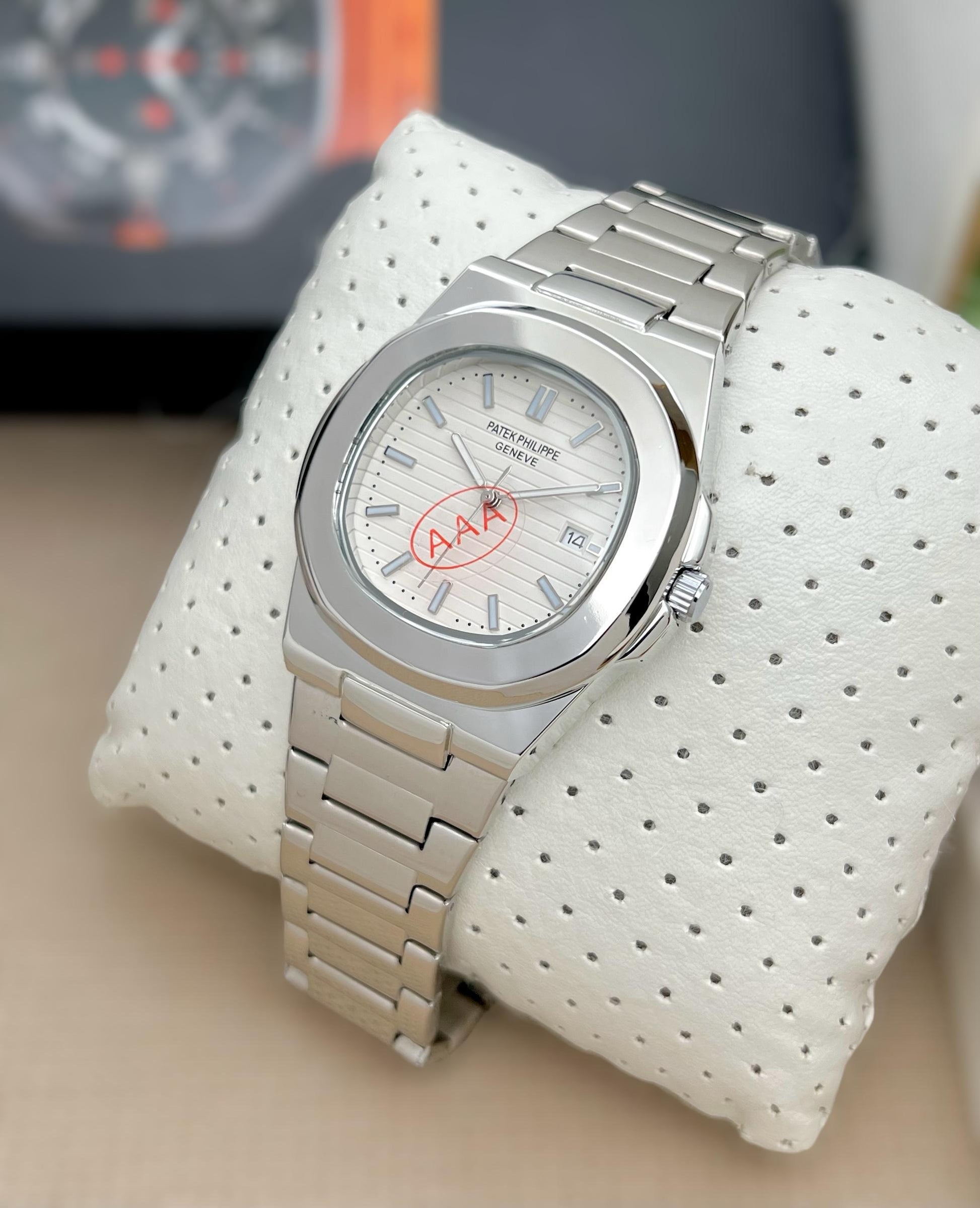 Patek Philippe silver dial luxurius men's watch maurya watch