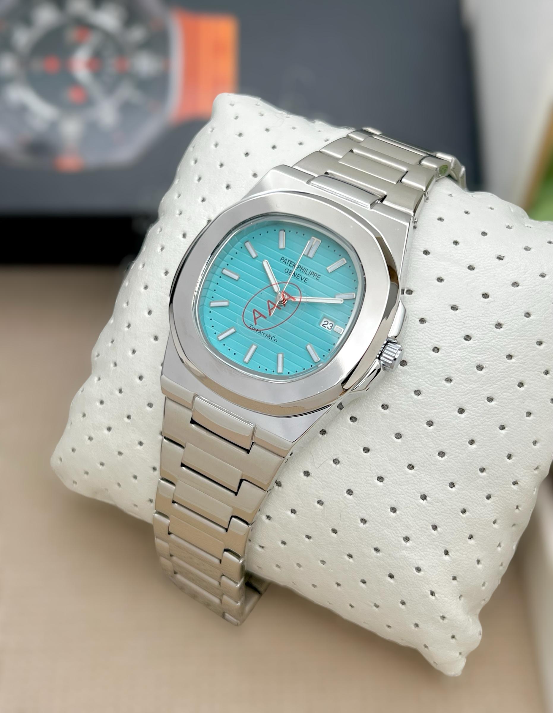 Patek Philippe silver dial luxurius men's watch maurya watch