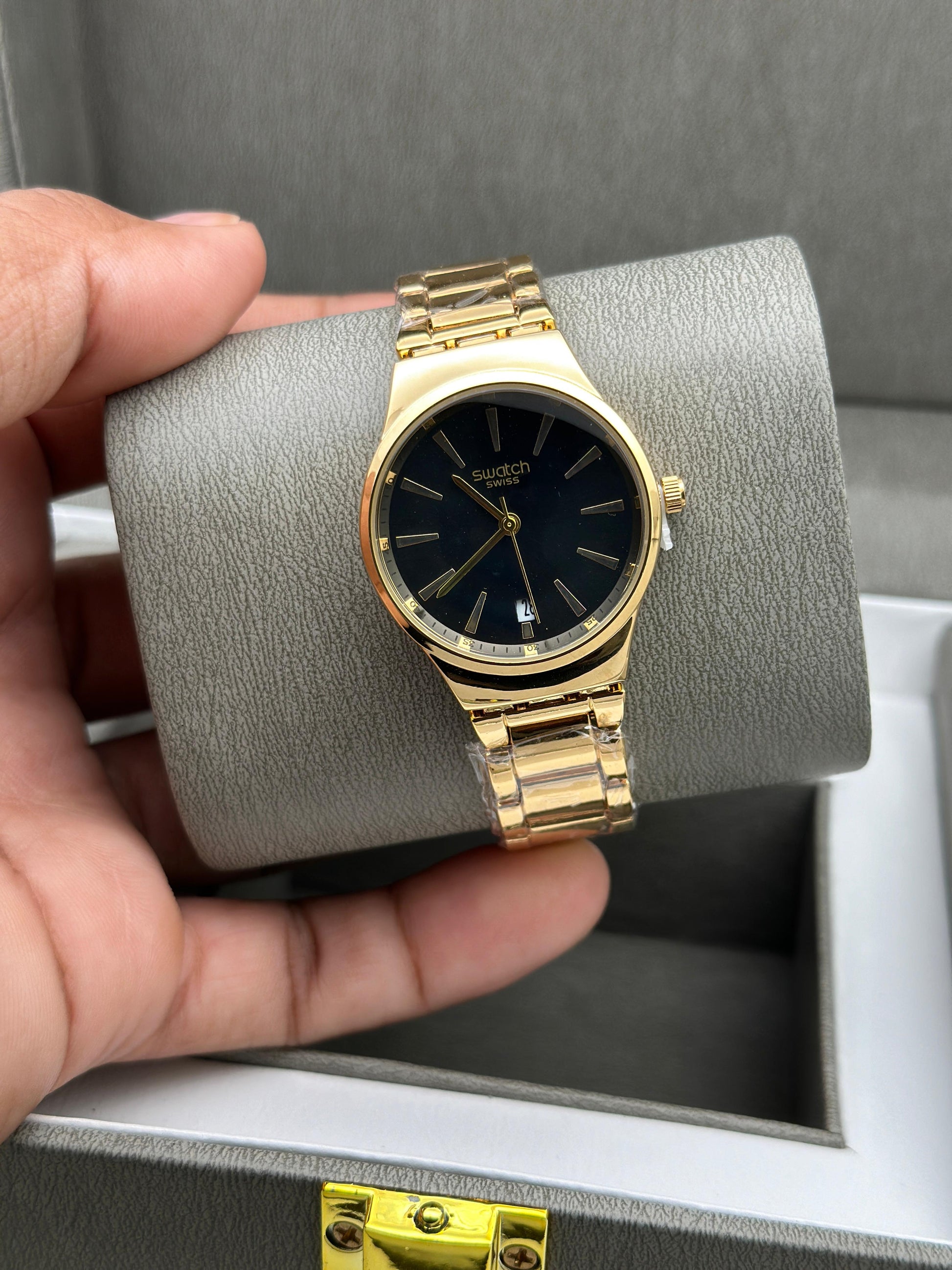 LV women chain watch maurya watch