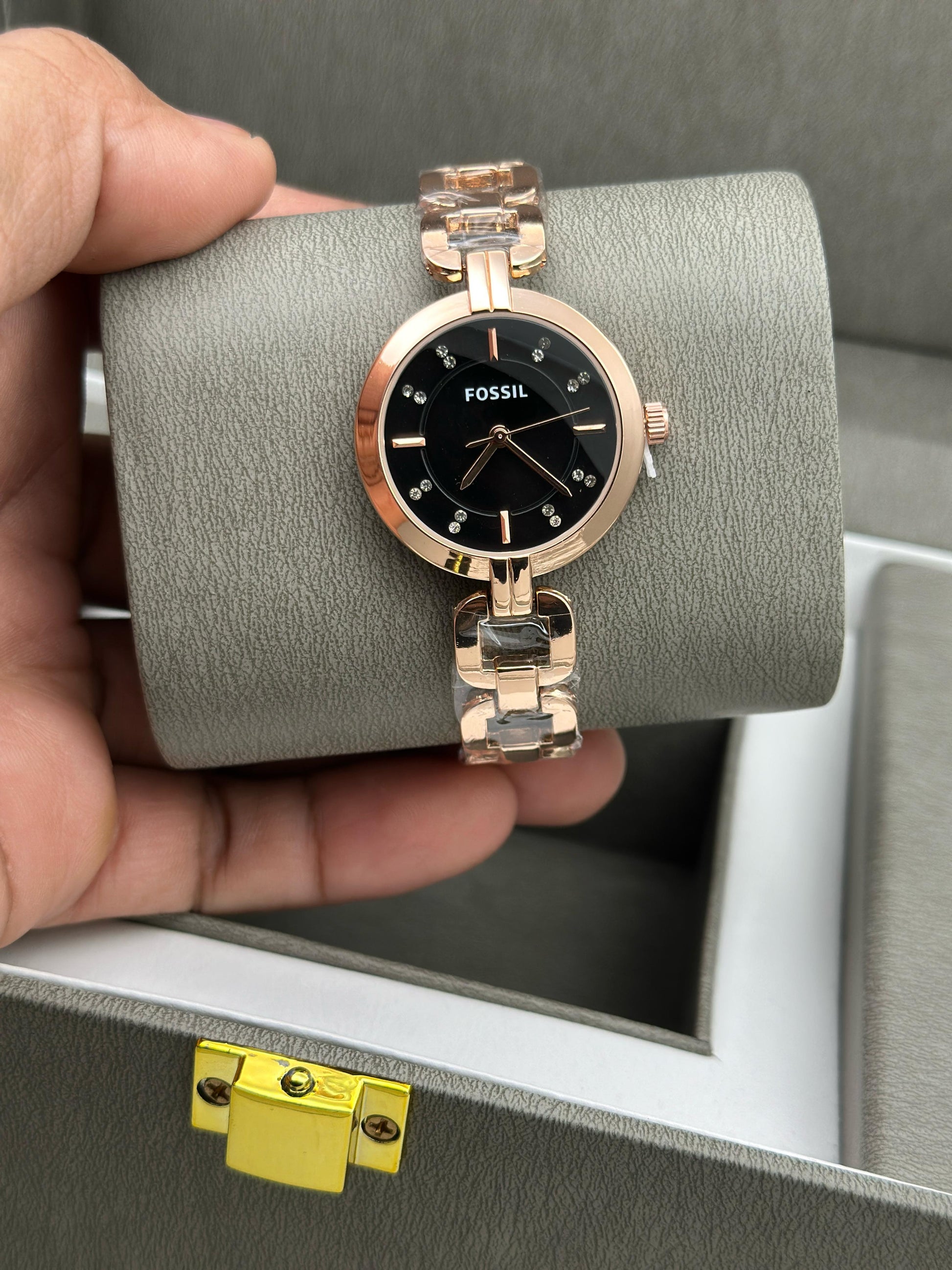 fossil women unique Watches for her maurya watch
