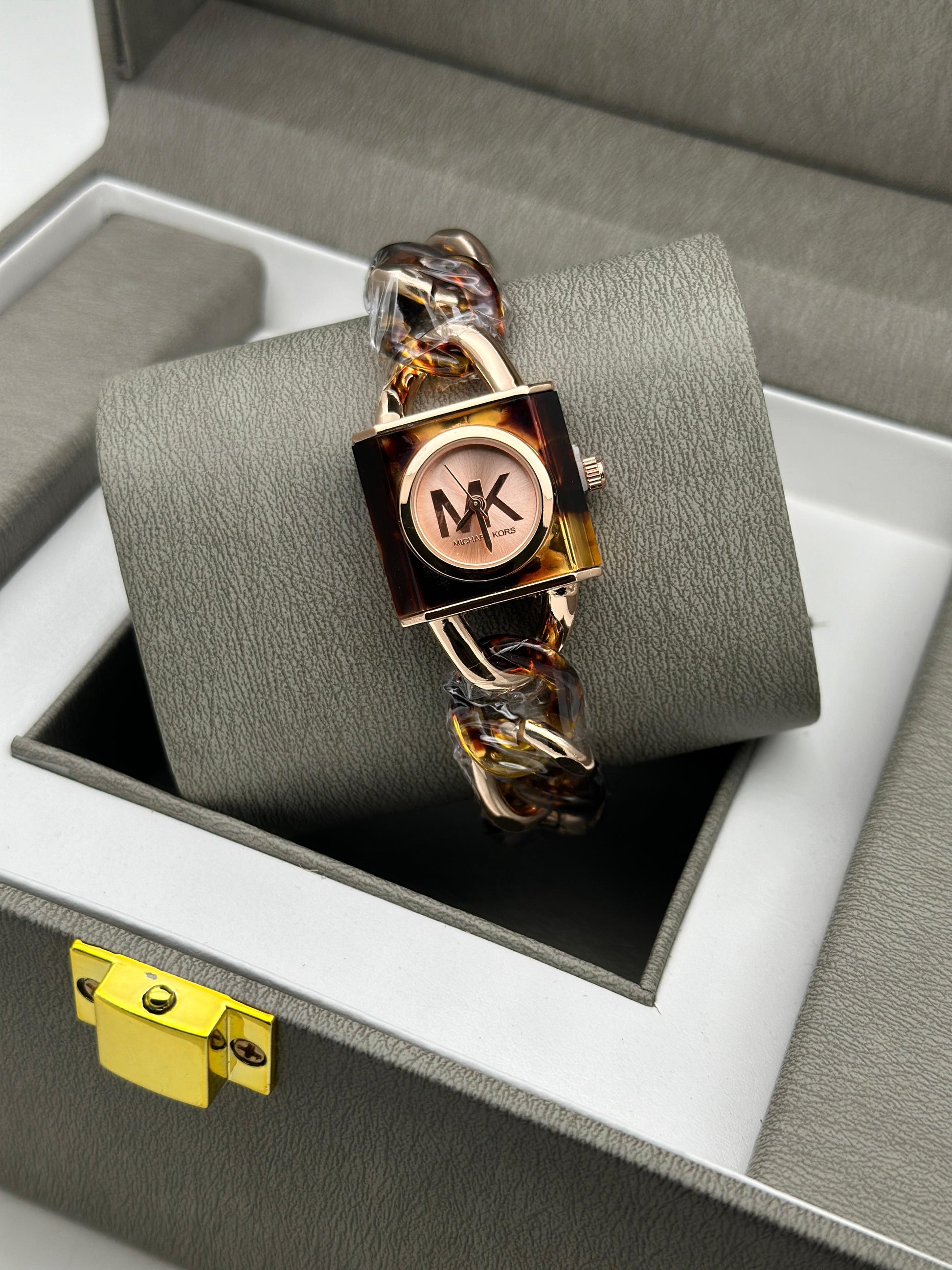 Michael Kors (MK) Ladies Watches – Timeless Luxury and Sophisticated Design invogue watches