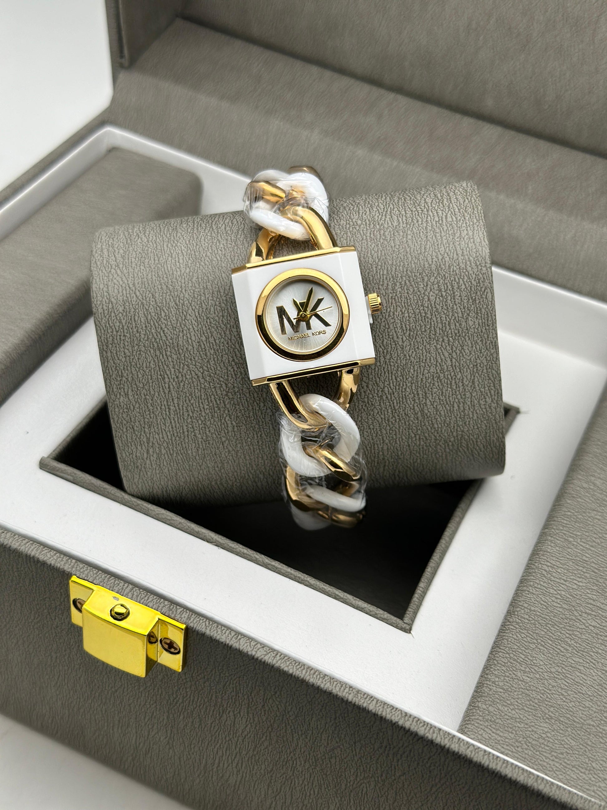 Michael Kors (MK) Ladies Watches – Timeless Luxury and Sophisticated Design invogue watches