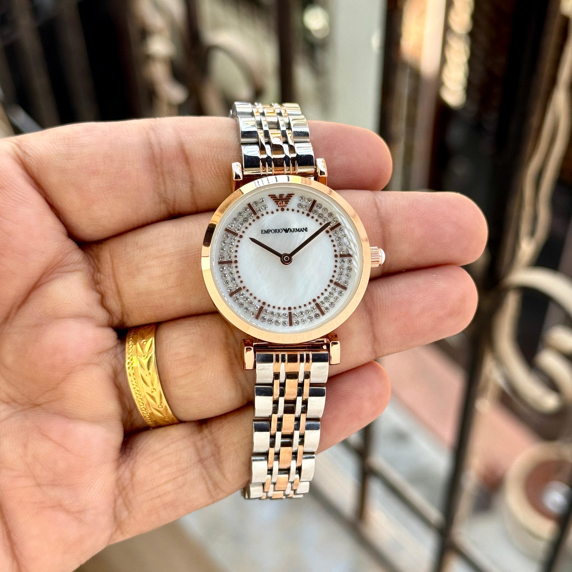 Emporio Armsni for her maurya watch