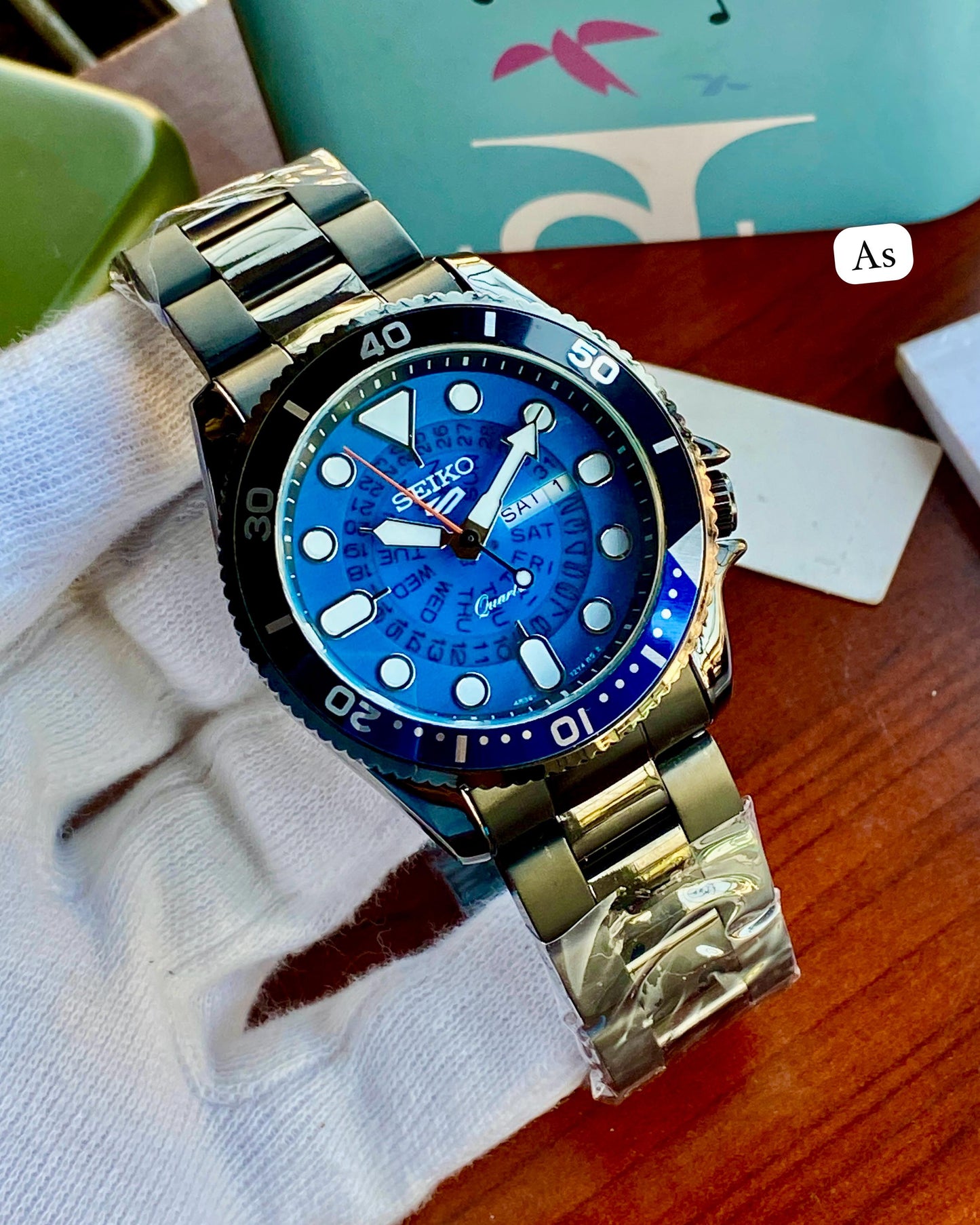 SEIKO Pure metal day date maurya watch