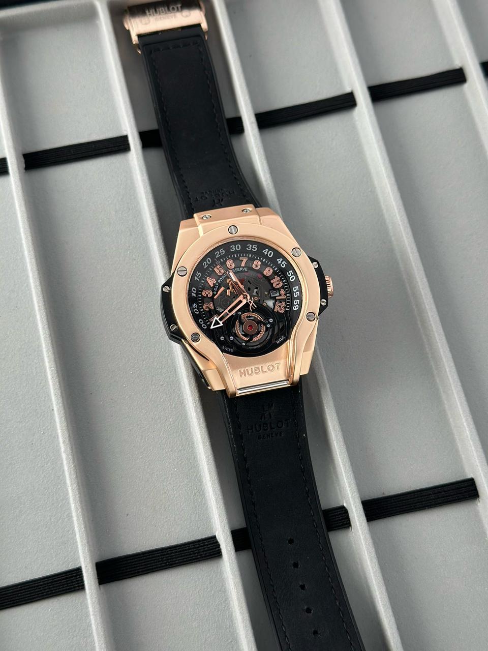 Hublot Gent’s Date Working Leather belt maurya watch