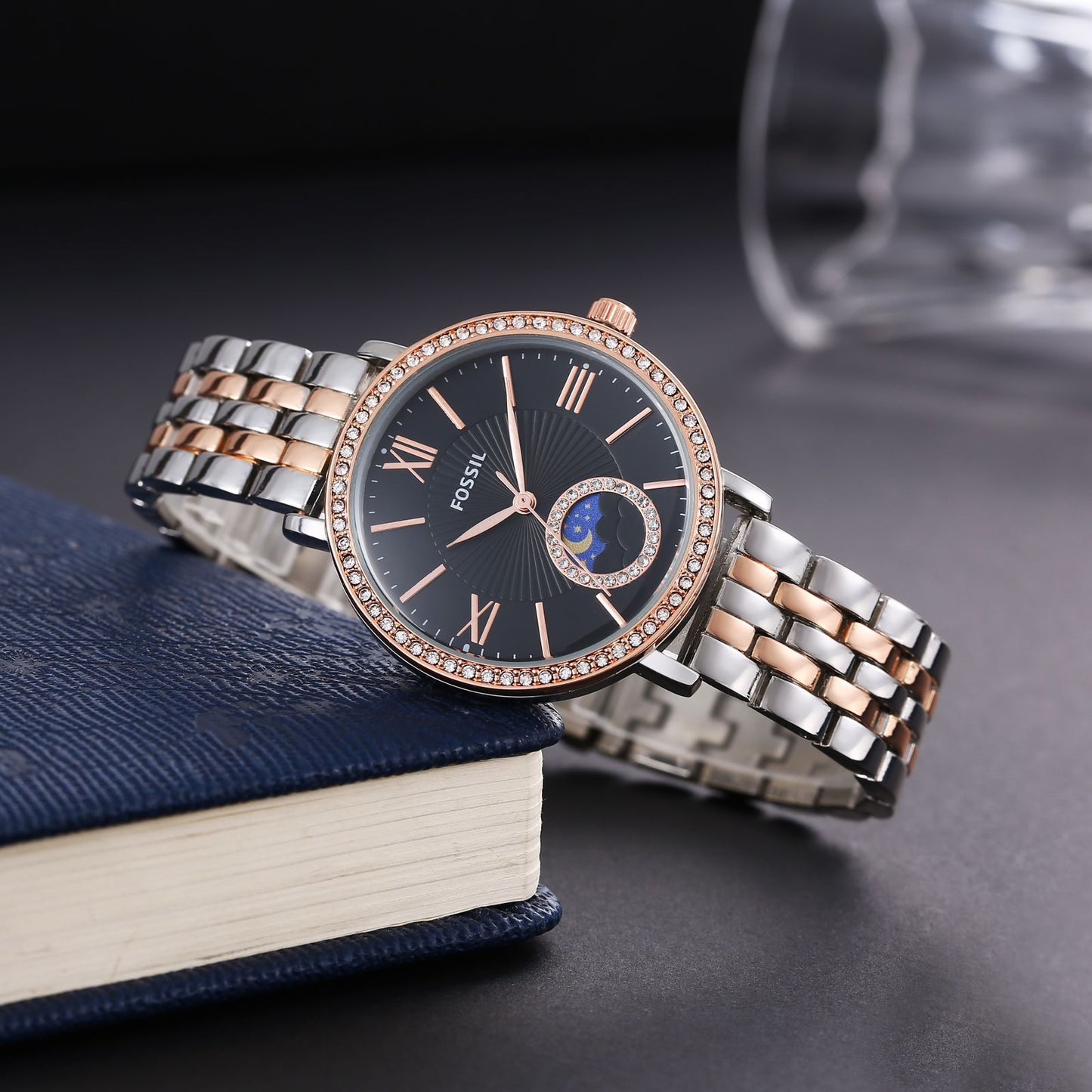 Fossil ladies watch sun&moon working maurya watch