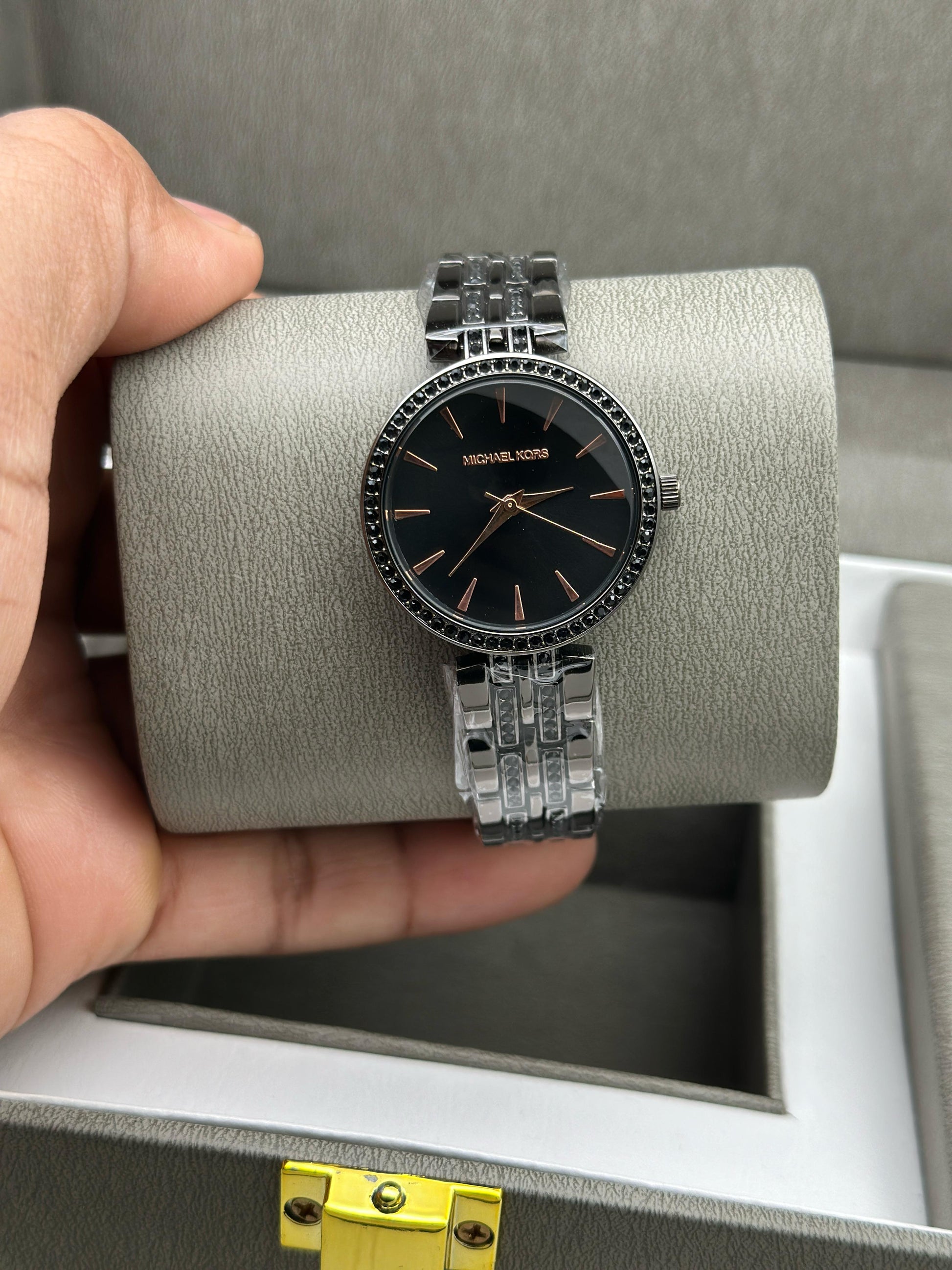 Mk ladies watch maurya watch