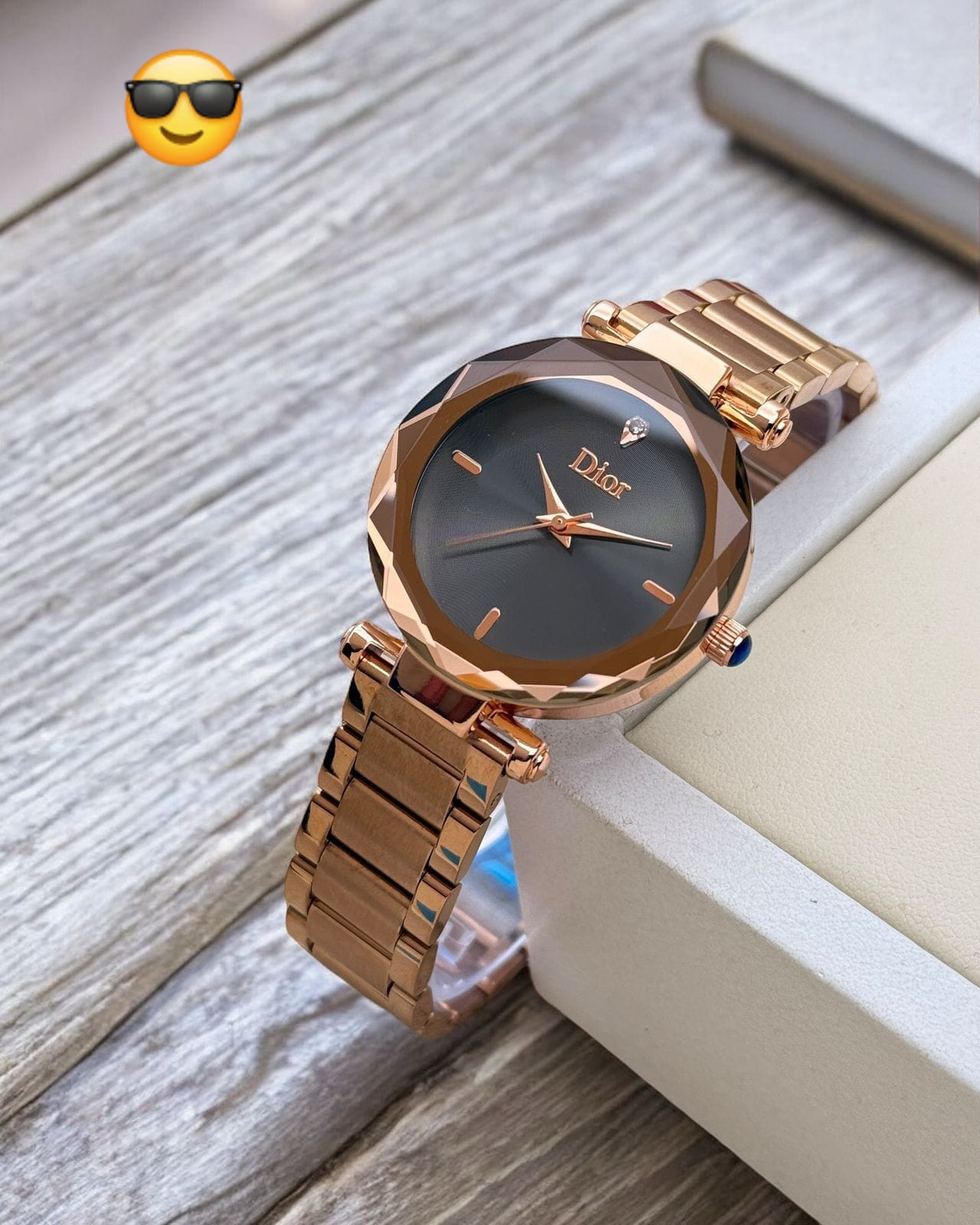 Dior ladies metal chain maurya watch