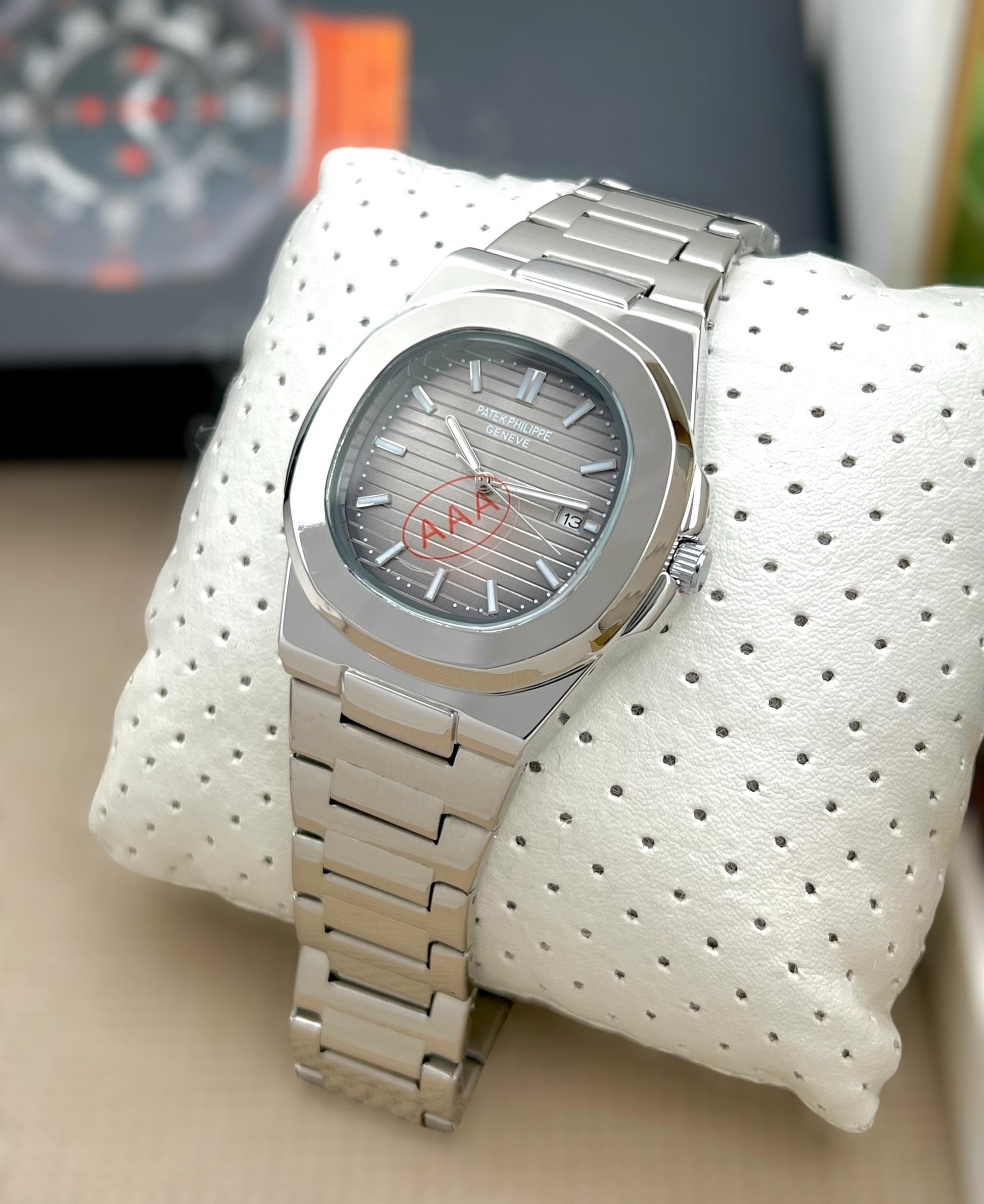 Patek Philippe silver dial luxurius men's watch maurya watch