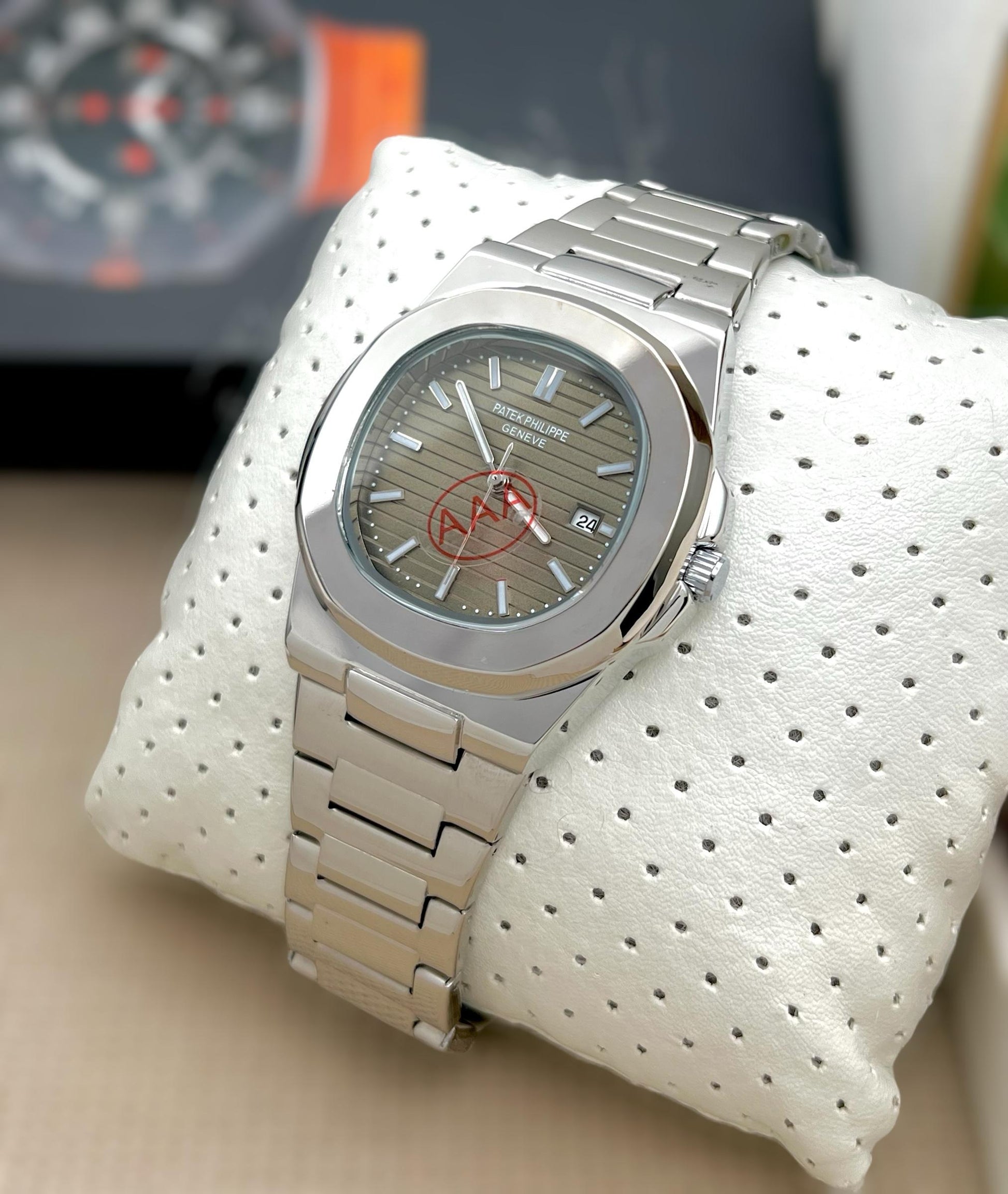 Patek Philippe silver dial luxurius men's watch maurya watch