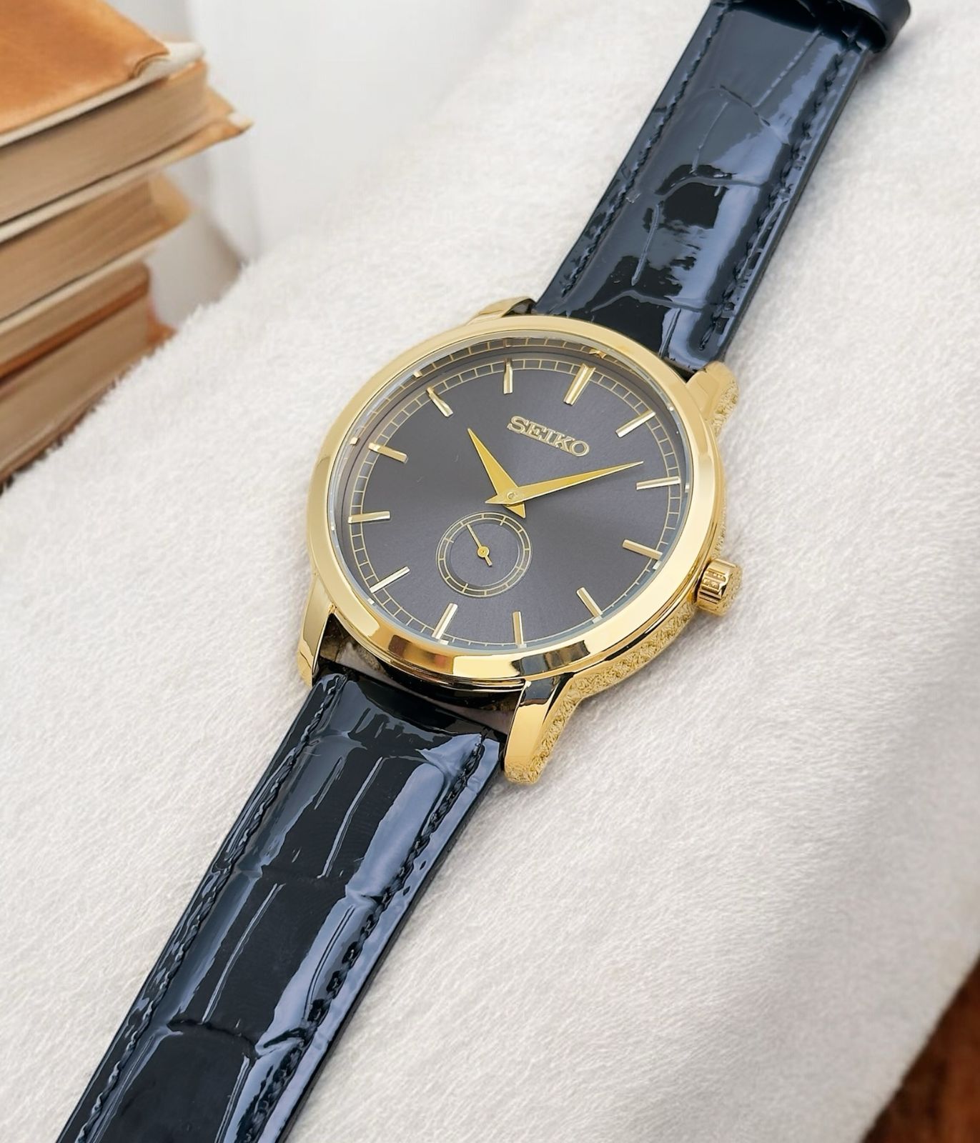 seiko strap watch with golden dial | seiko watch | maurya watch
