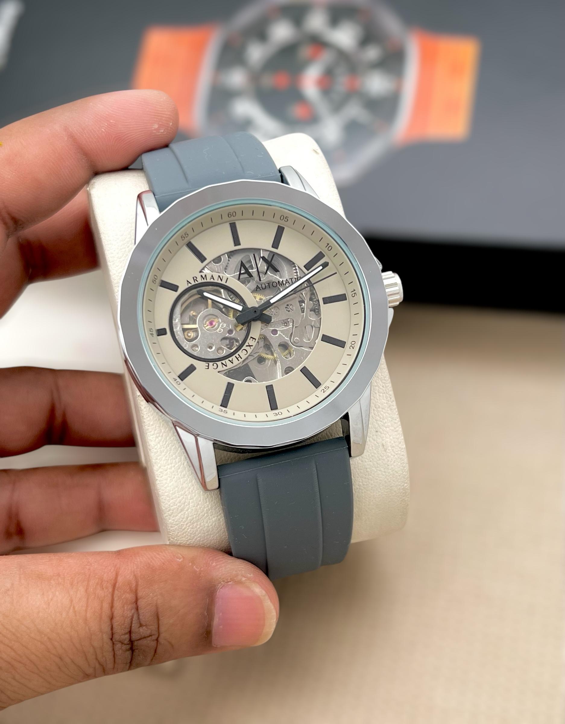 Premium Luxury Wristwatch – Timeless Elegance & Modern Design maurya watch