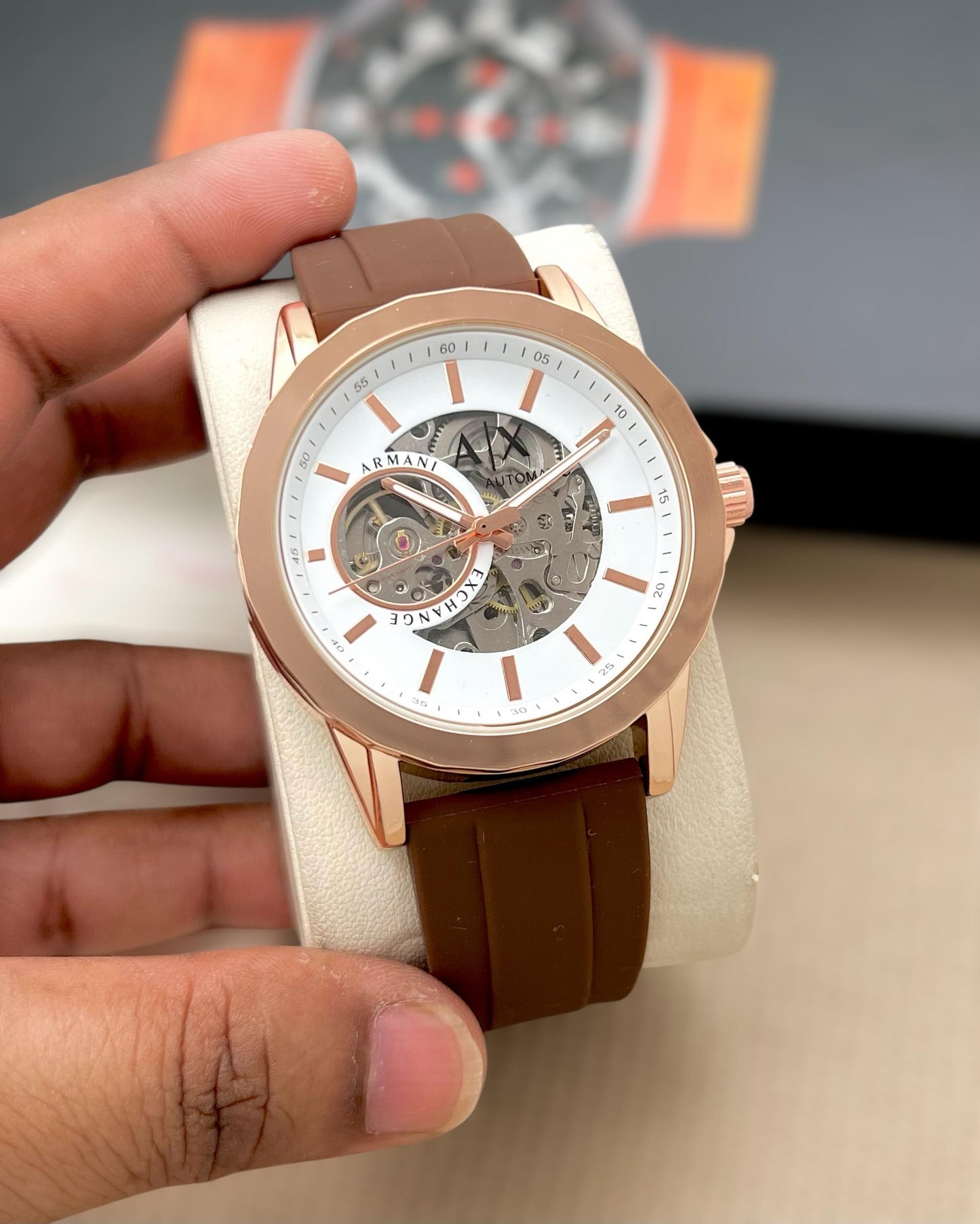 Premium Luxury Wristwatch – Timeless Elegance & Modern Design maurya watch