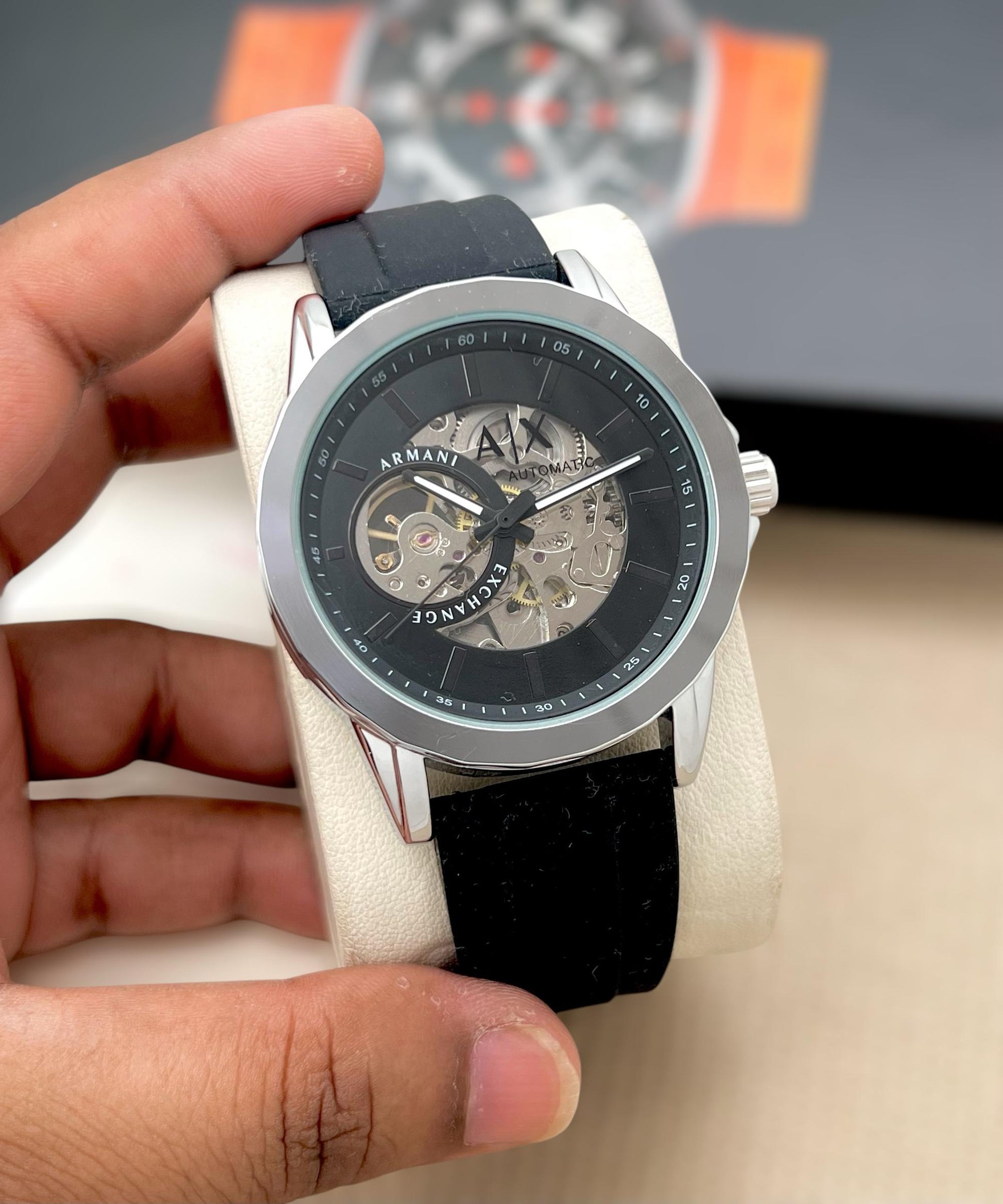 Premium Luxury Wristwatch – Timeless Elegance & Modern Design maurya watch