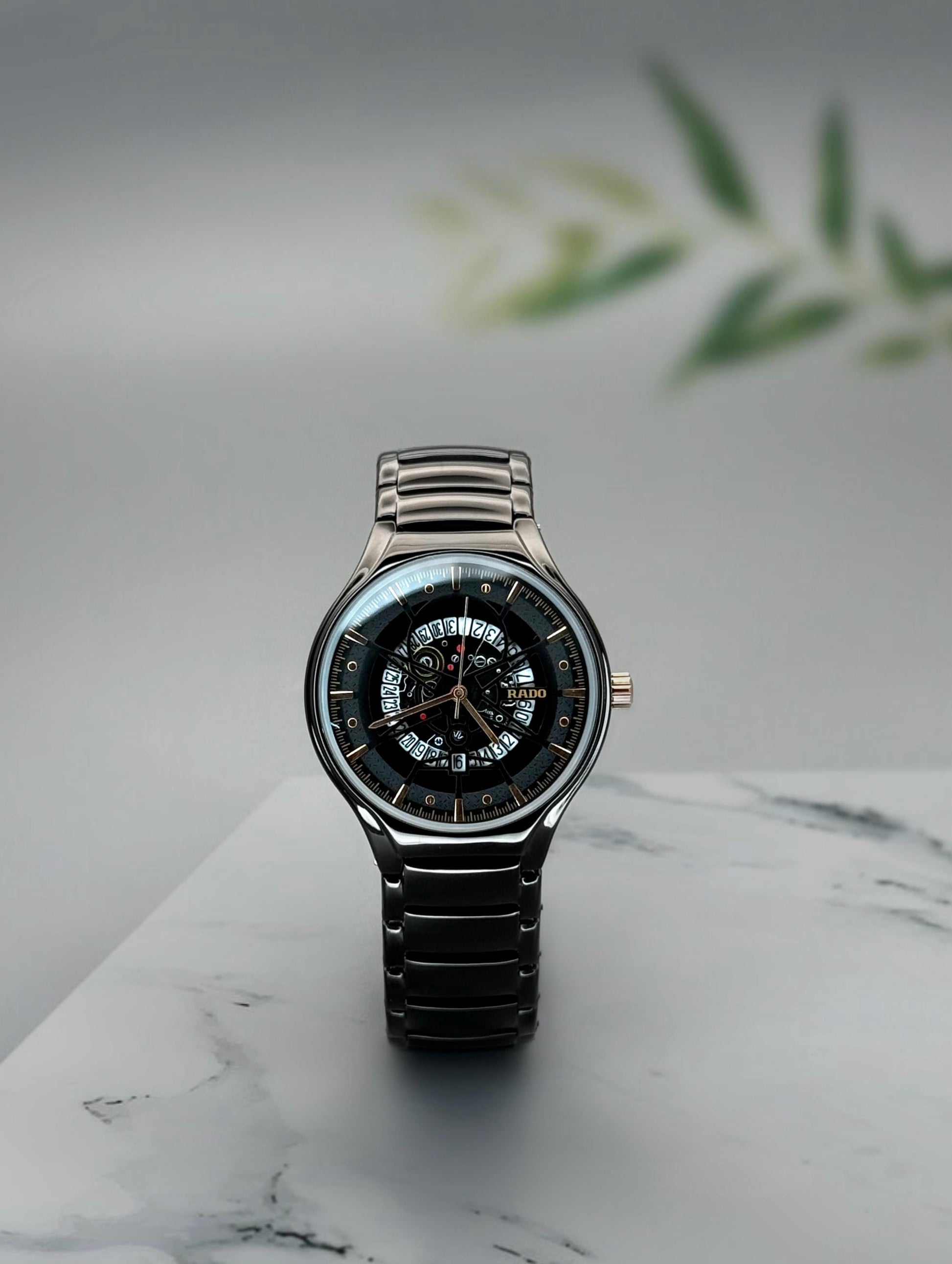 Rado true Round dial maurya watch