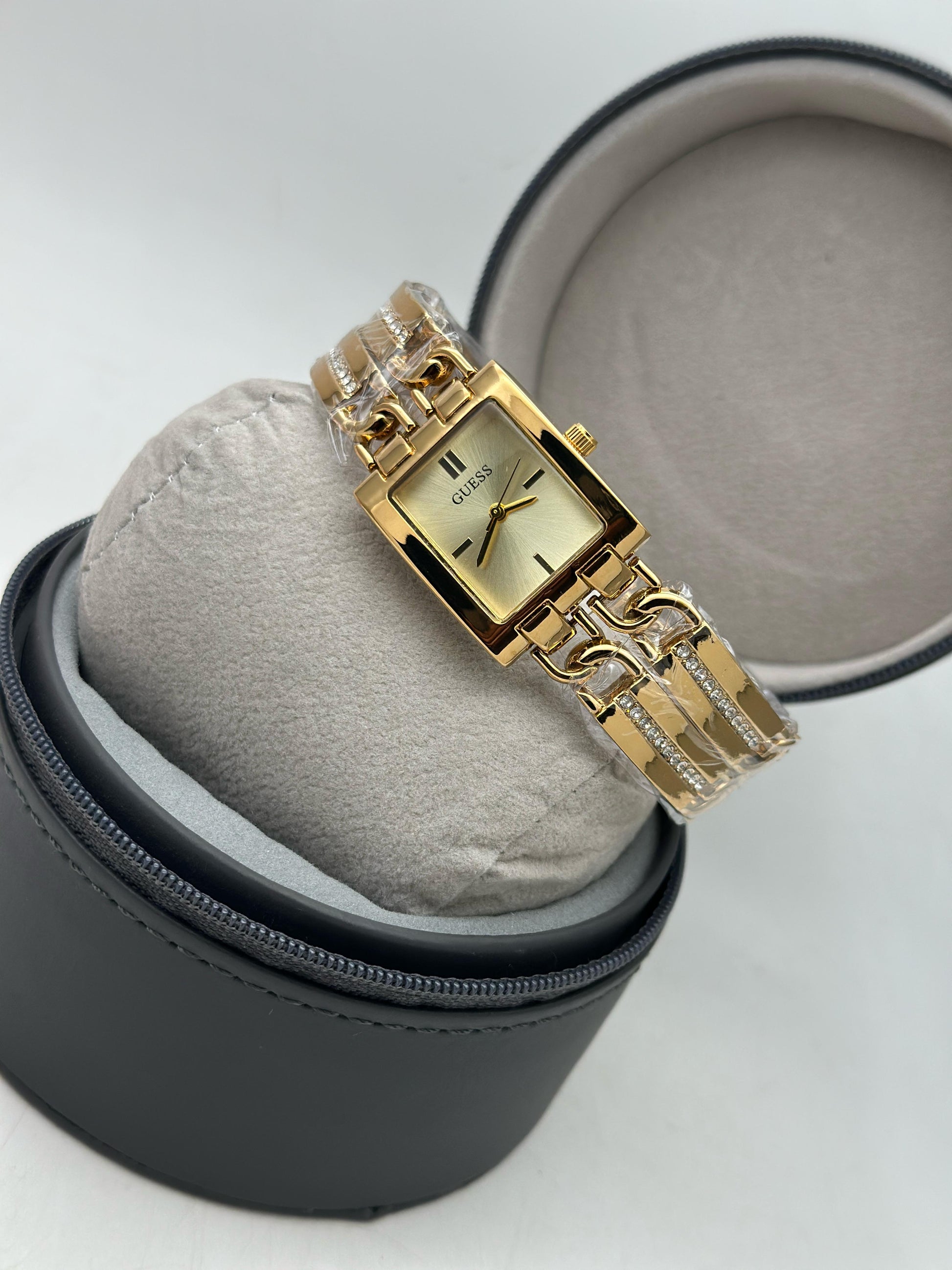 guess,chanel & dior women's watch maurya watch