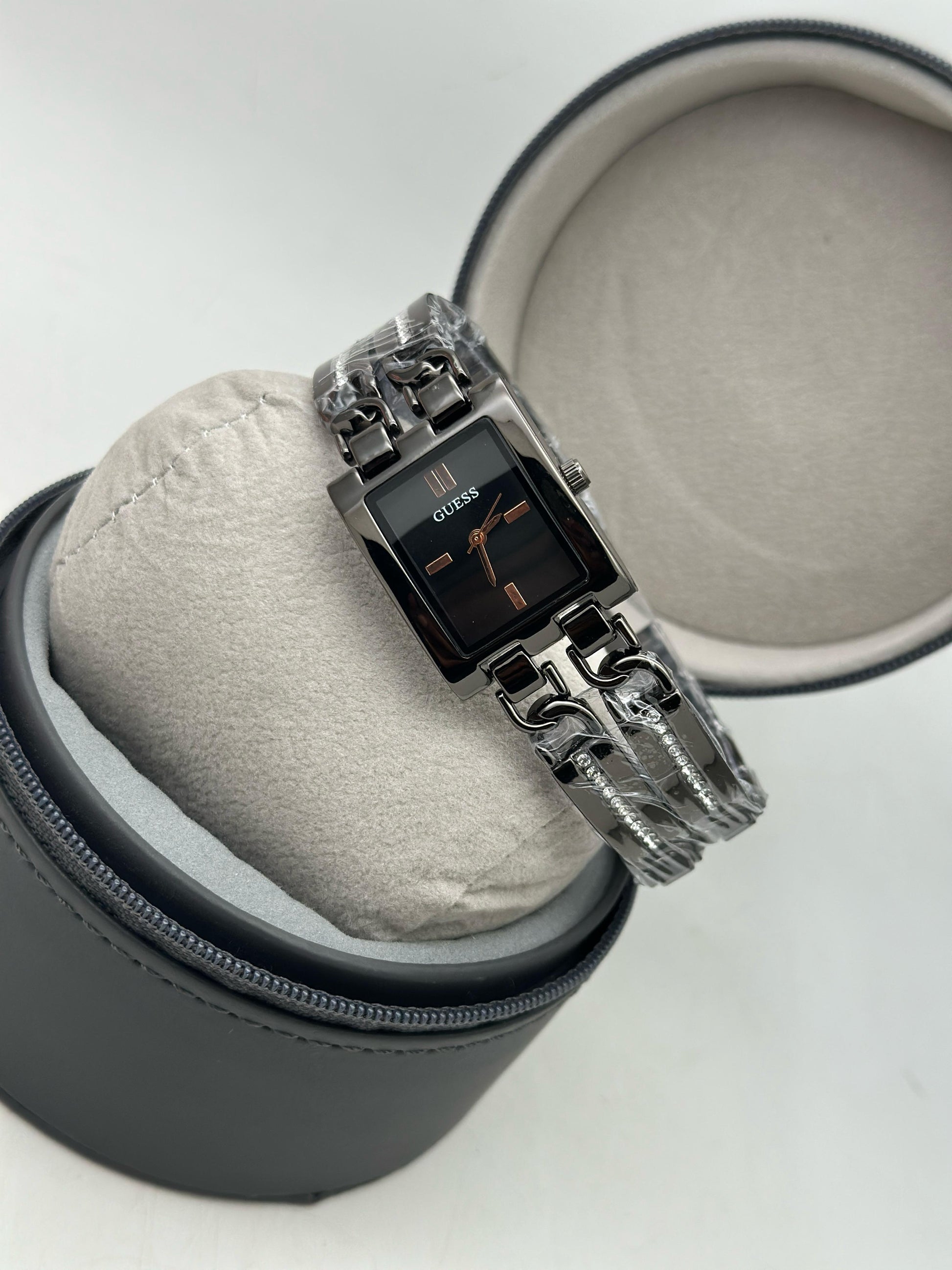 guess,chanel & dior women's watch maurya watch