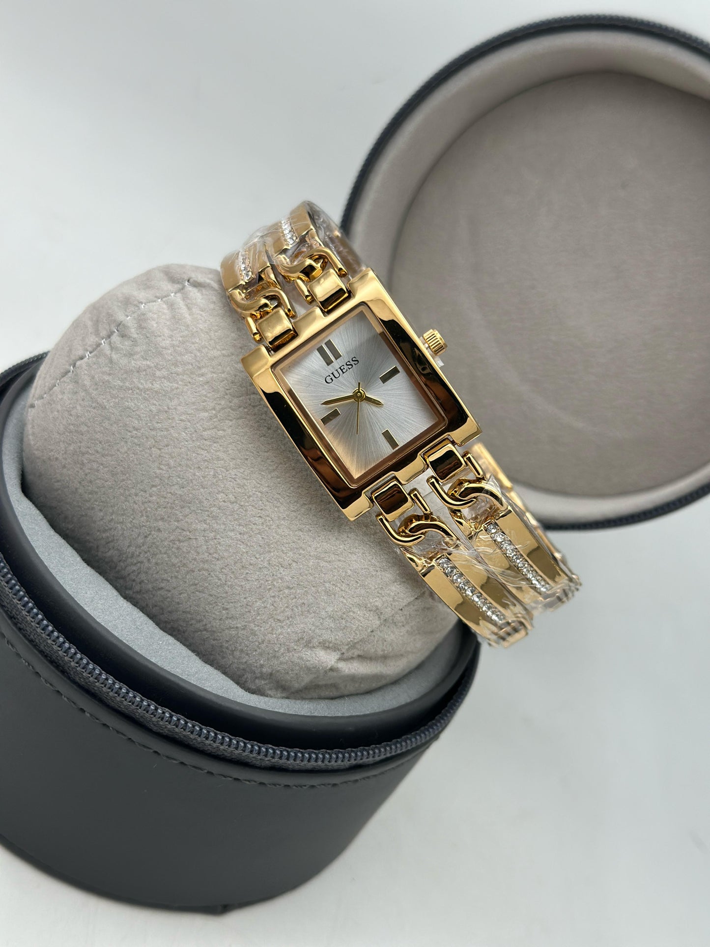 guess,chanel & dior women's watch maurya watch