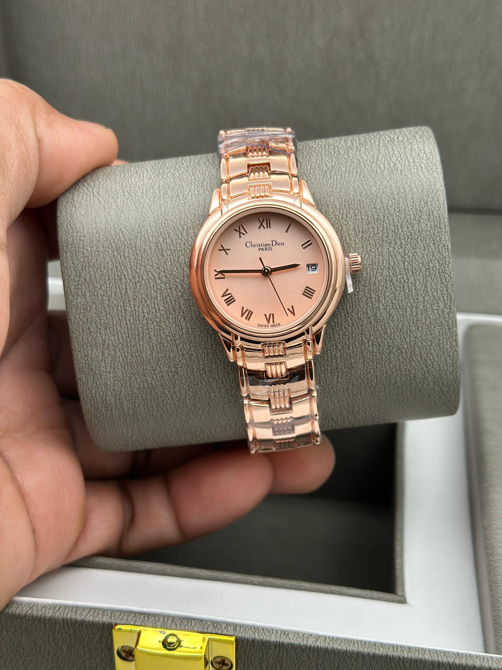 guess,chanel & dior women's watch maurya watch