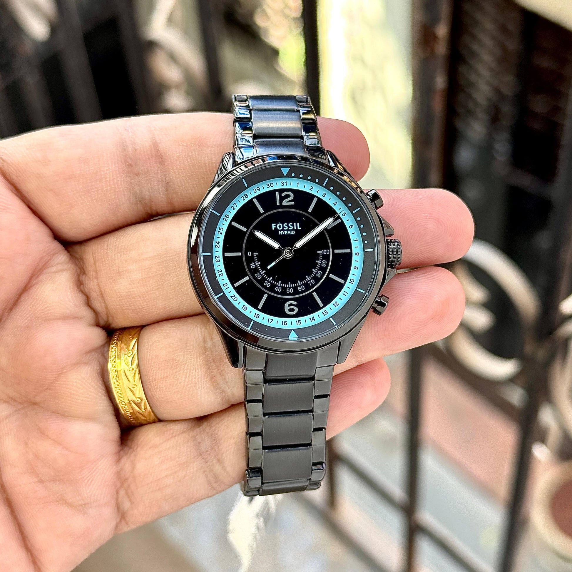 Fossil FTW5081 Sadie – Hybrid Elegance maurya watch