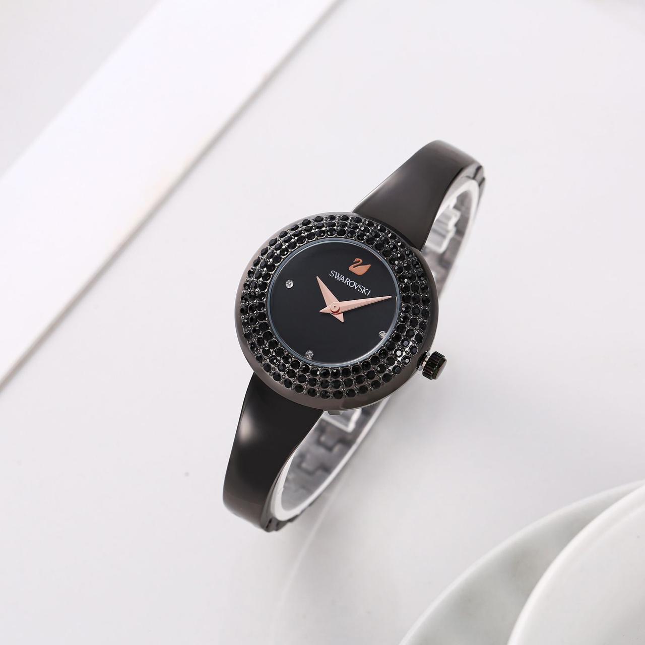 calvin klein, versace, chanel, gucci, swarovski women's watch for her maurya watch