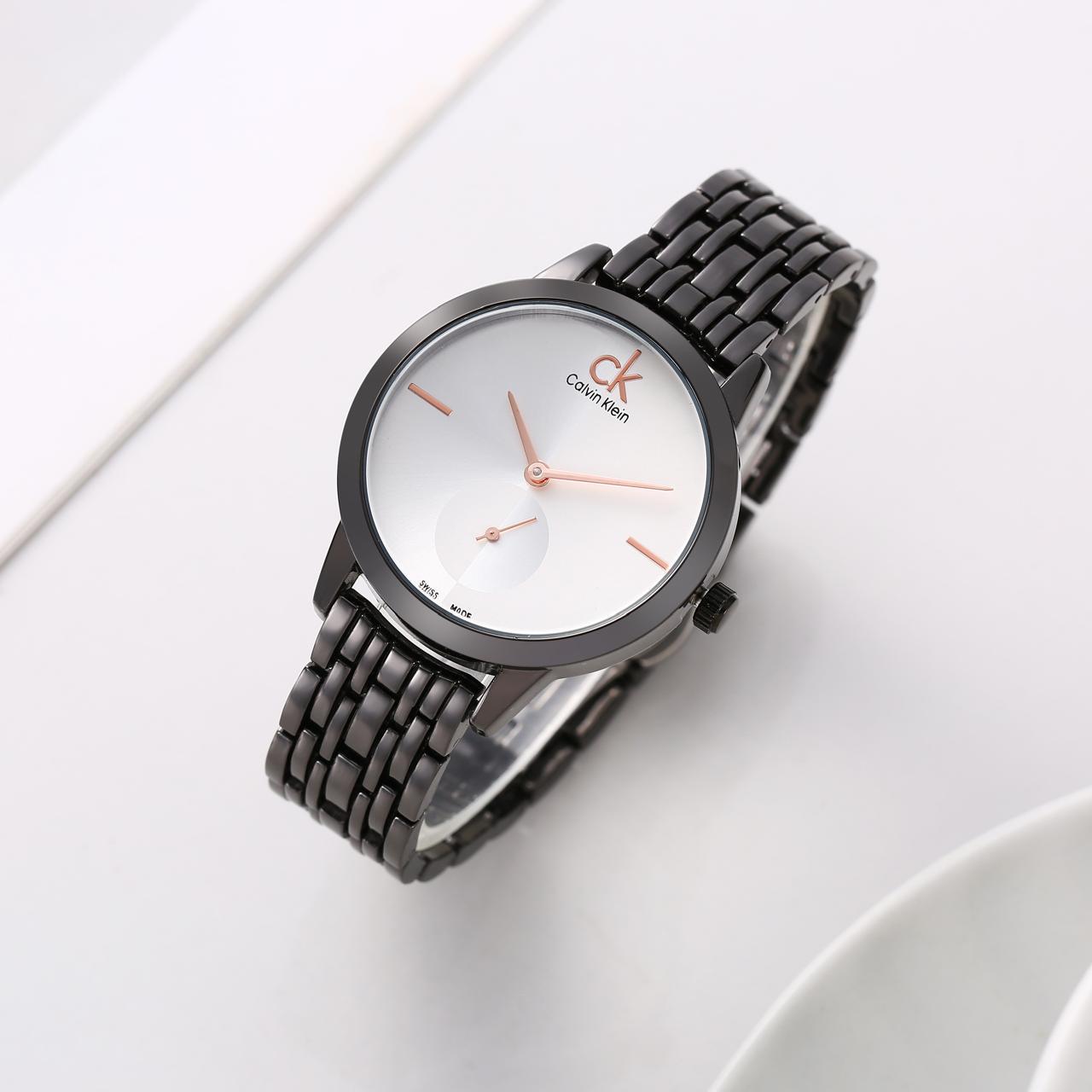calvin klein, versace, chanel, gucci, swarovski women's watch for her maurya watch