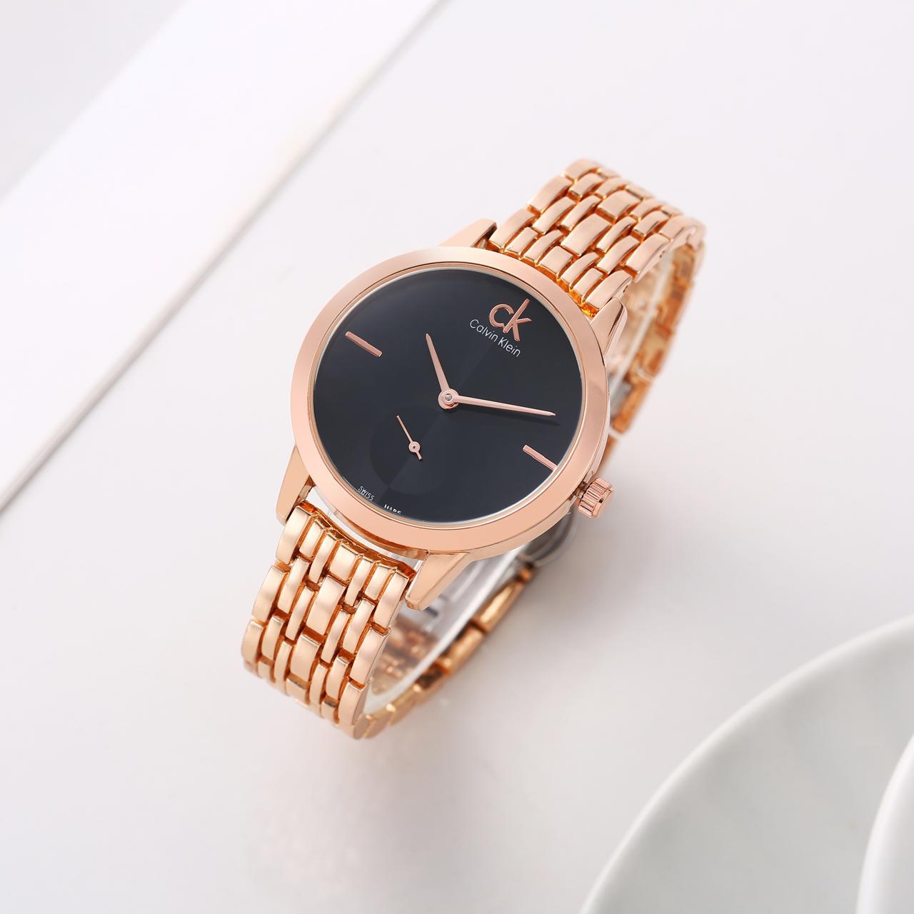 calvin klein, versace, chanel, gucci, swarovski women's watch for her maurya watch