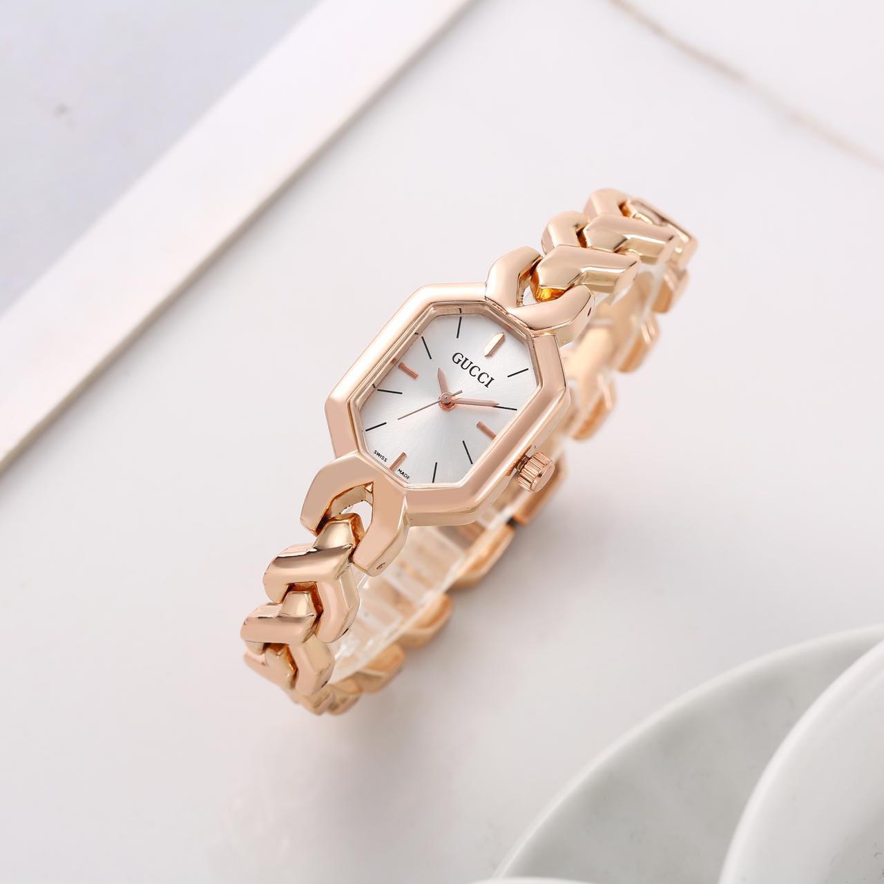 calvin klein, versace, chanel, gucci, swarovski women's watch for her maurya watch