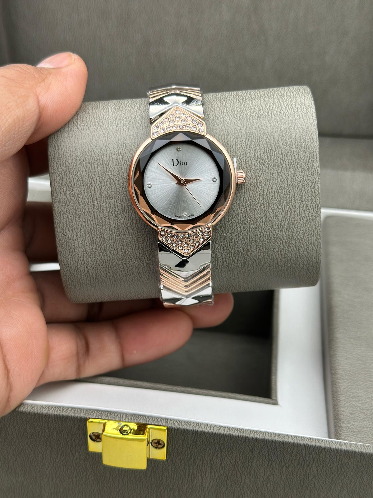 Dior women &nbsp;unique Watches for her ROBIN WATCH WHOLESALE
