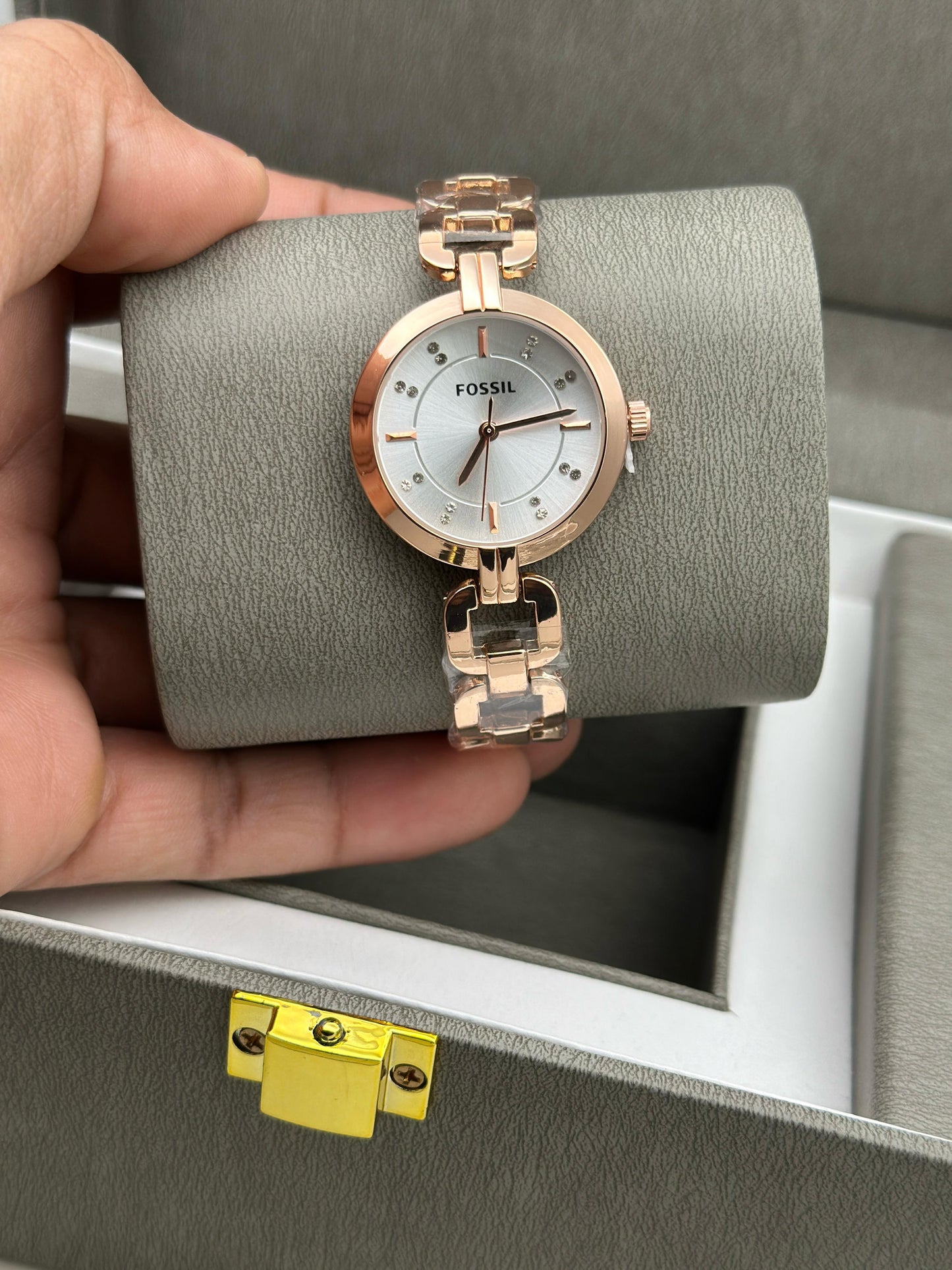 fossil women unique Watches for her maurya watch