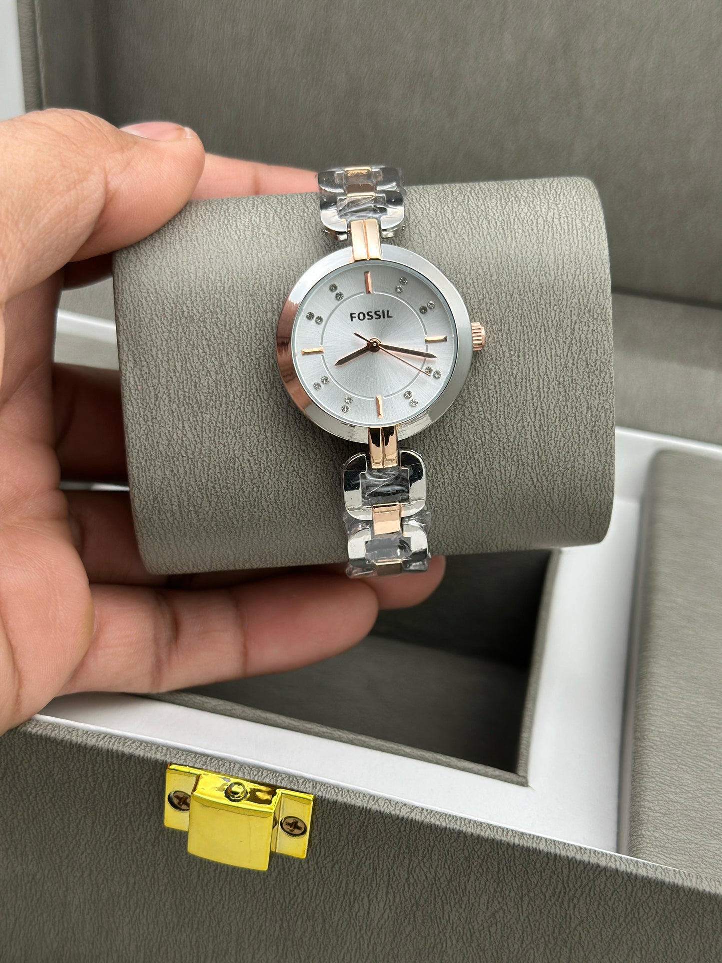 fossil women unique Watches for her maurya watch