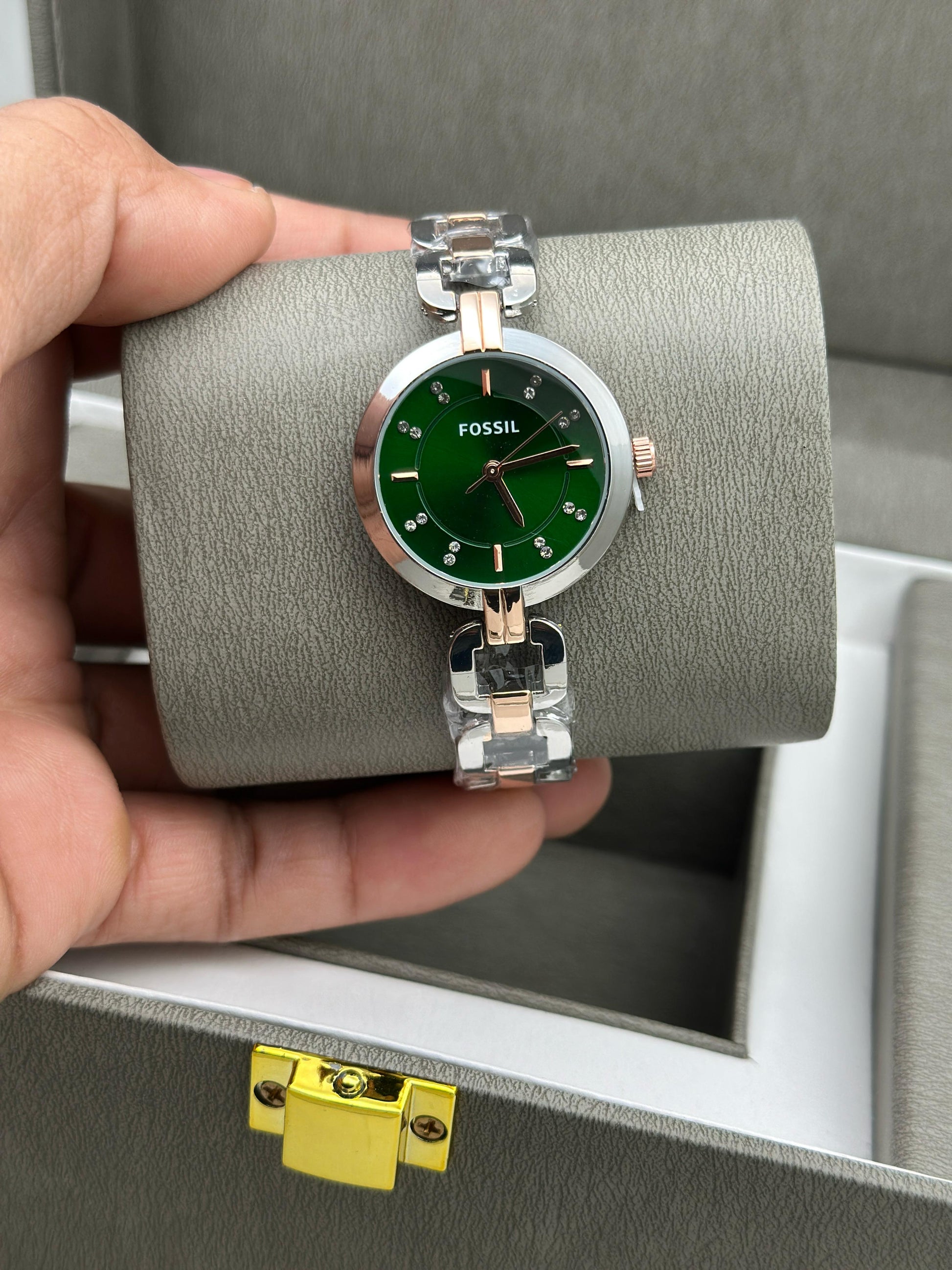 fossil women unique Watches for her maurya watch