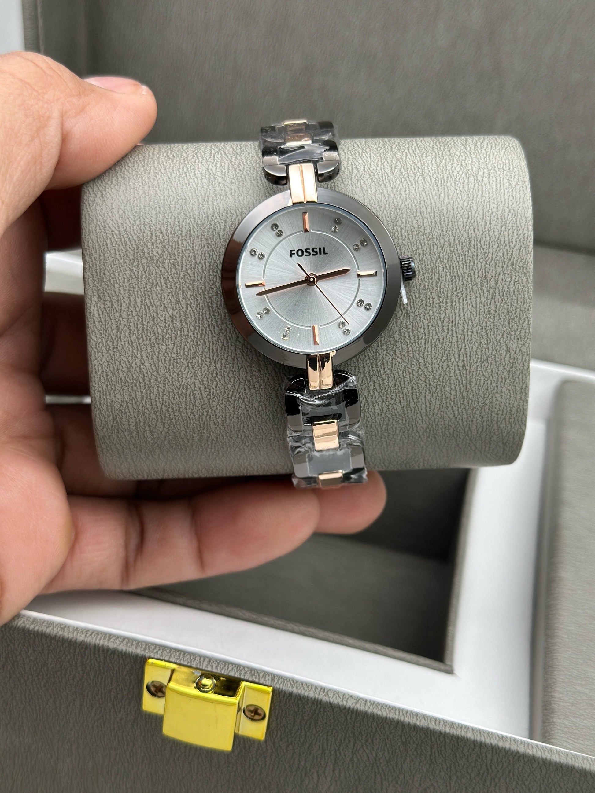 fossil women unique Watches for her maurya watch