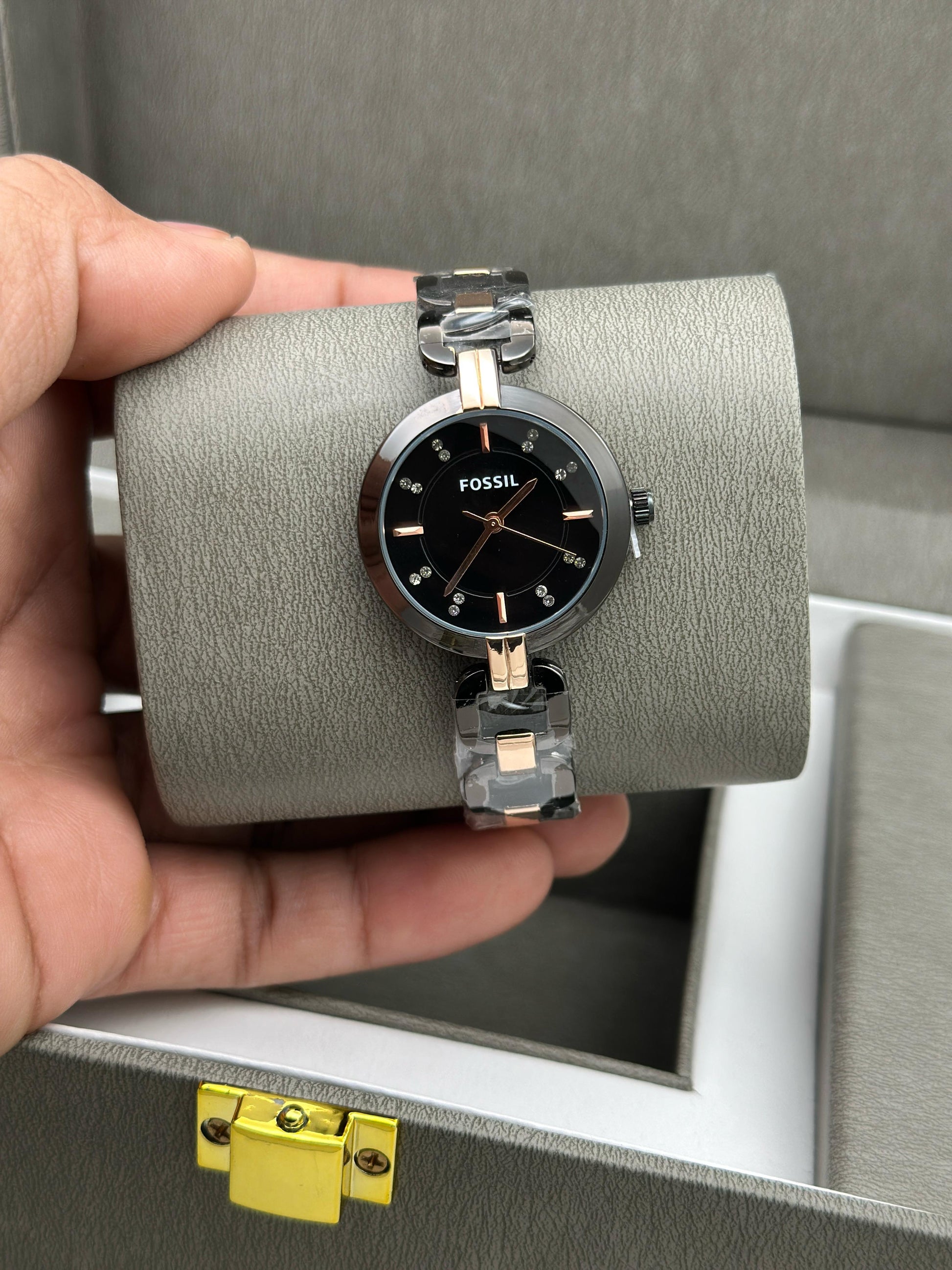 fossil women unique Watches for her maurya watch