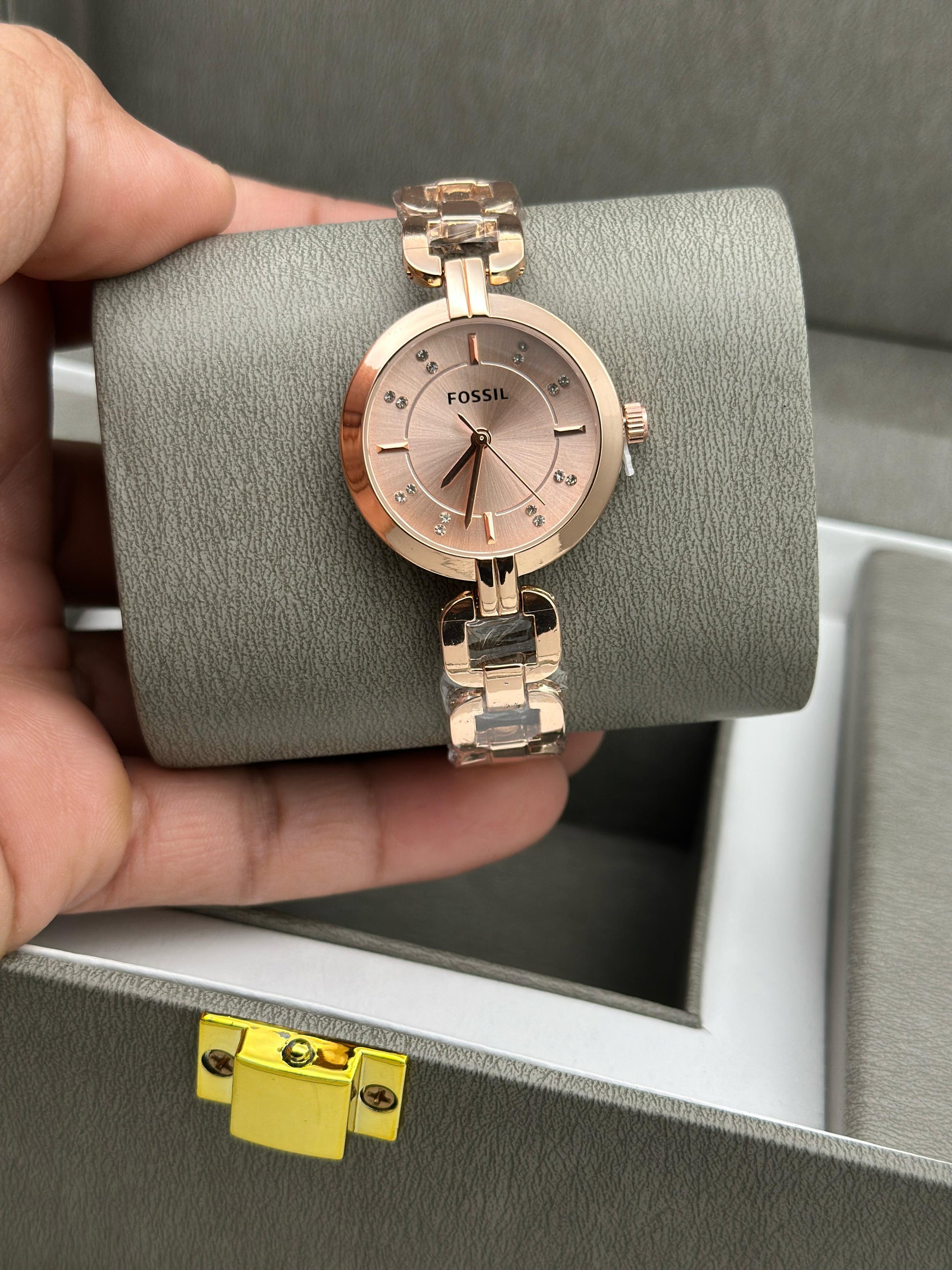 fossil women unique Watches for her maurya watch