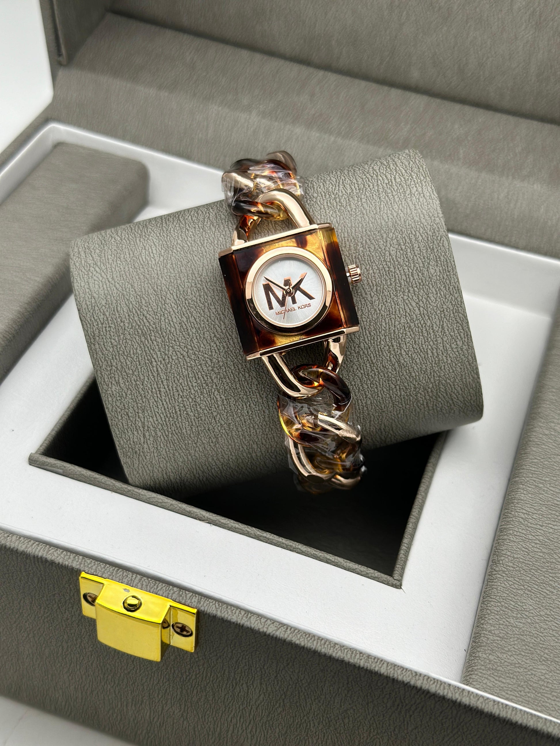 Michael Kors (MK) Ladies Watches – Timeless Luxury and Sophisticated Design invogue watches