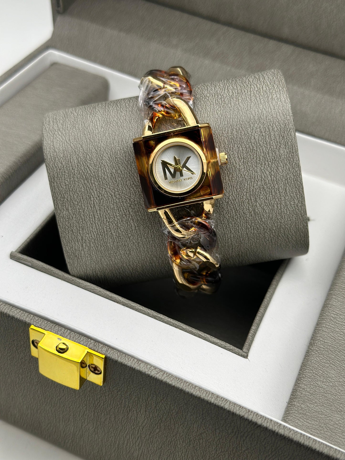 Michael Kors (MK) Ladies Watches – Timeless Luxury and Sophisticated Design invogue watches