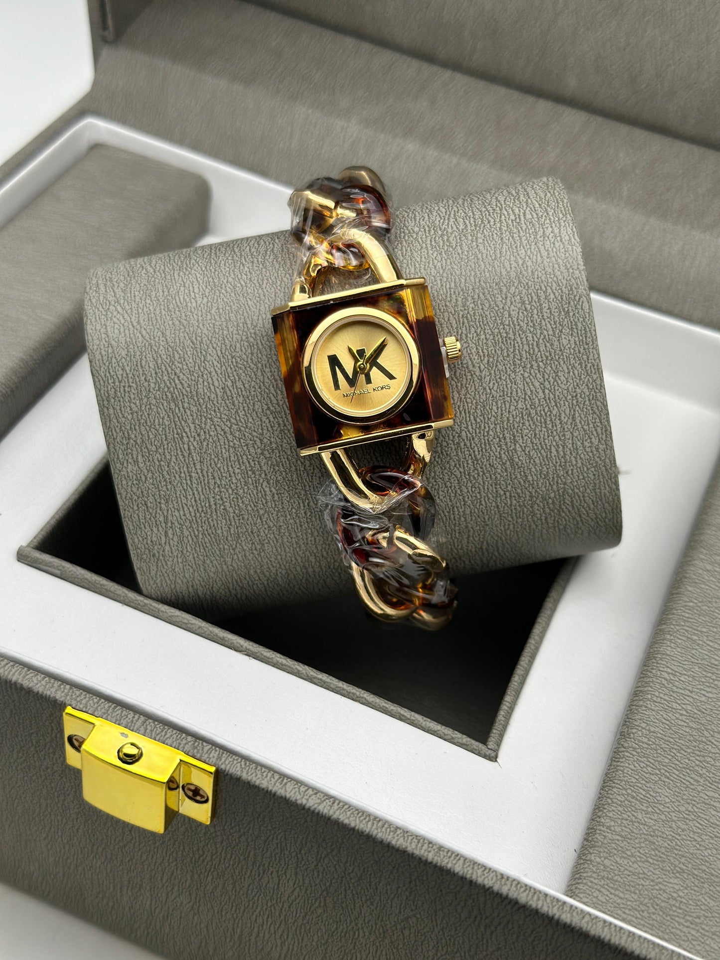 Michael Kors (MK) Ladies Watches – Timeless Luxury and Sophisticated Design invogue watches