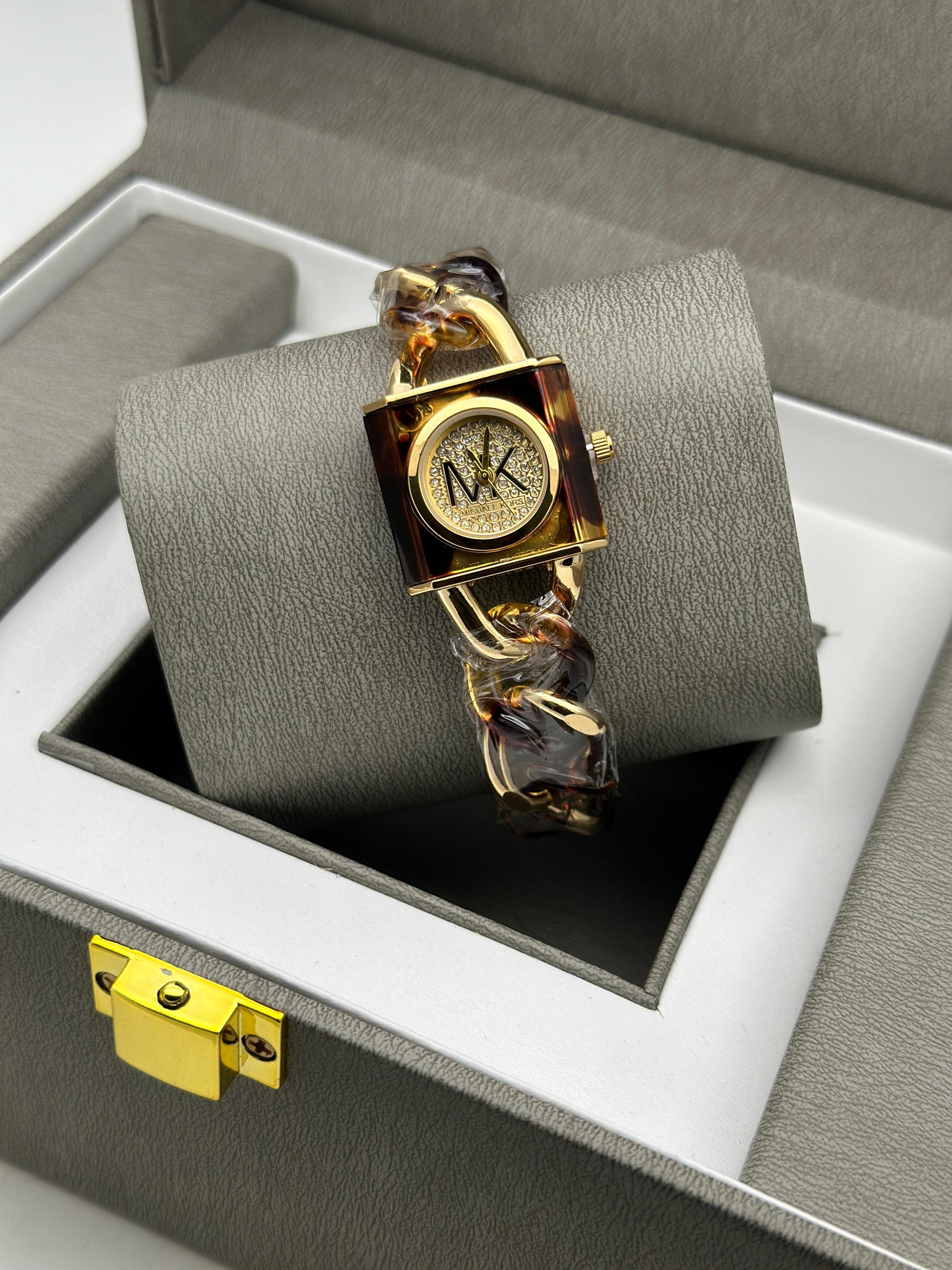 Michael Kors (MK) Ladies Watches – Timeless Luxury and Sophisticated Design invogue watches