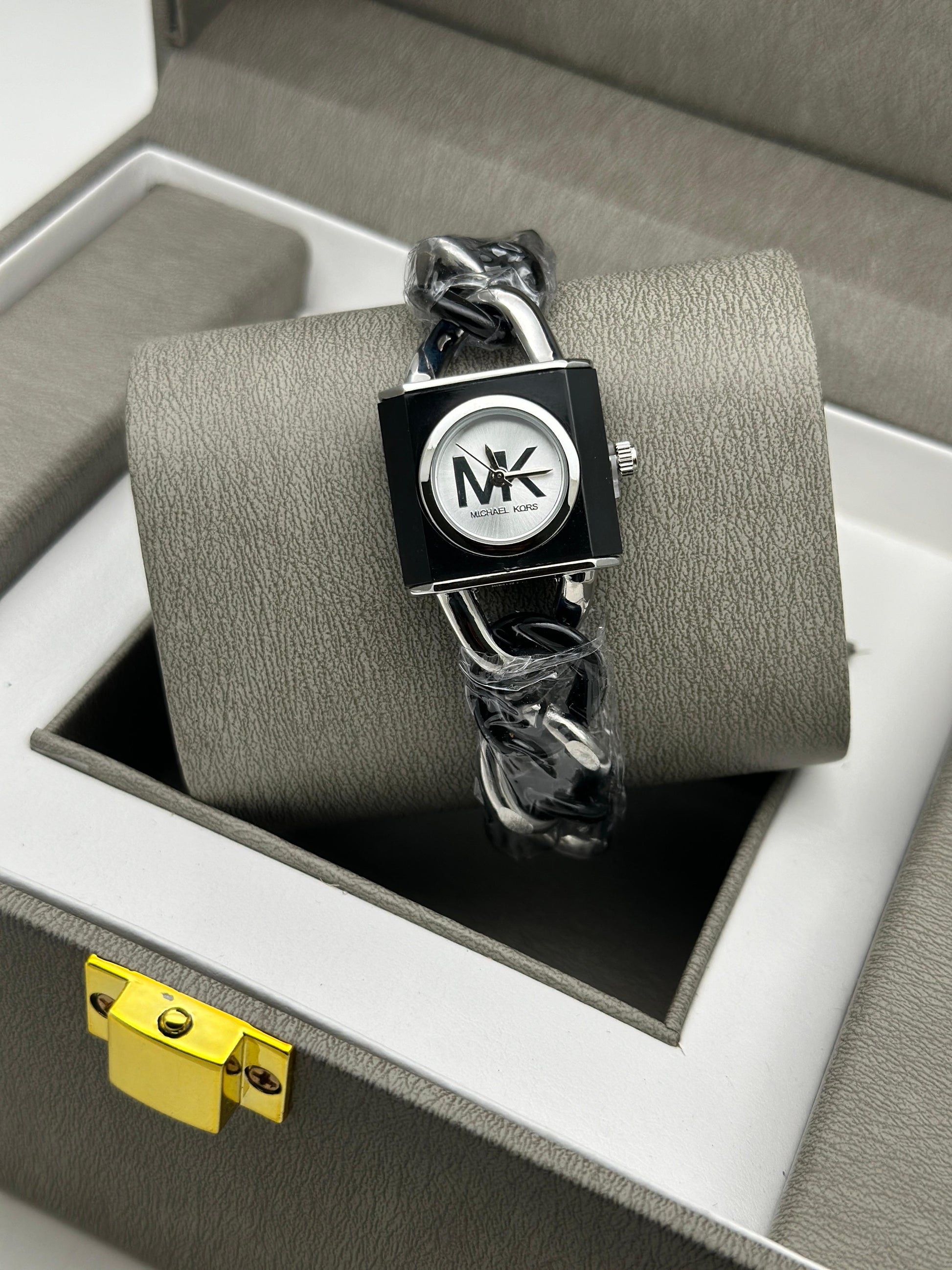 Michael Kors (MK) Ladies Watches – Timeless Luxury and Sophisticated Design invogue watches