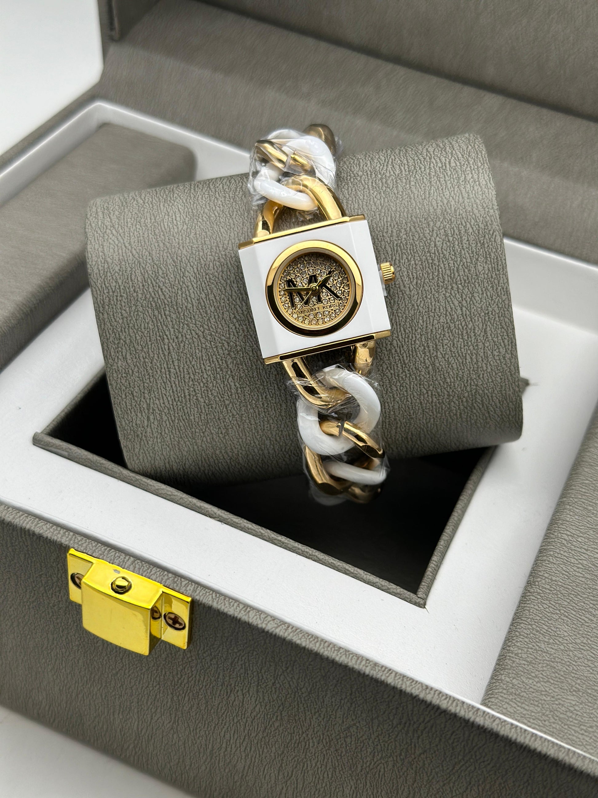 Michael Kors (MK) Ladies Watches – Timeless Luxury and Sophisticated Design invogue watches