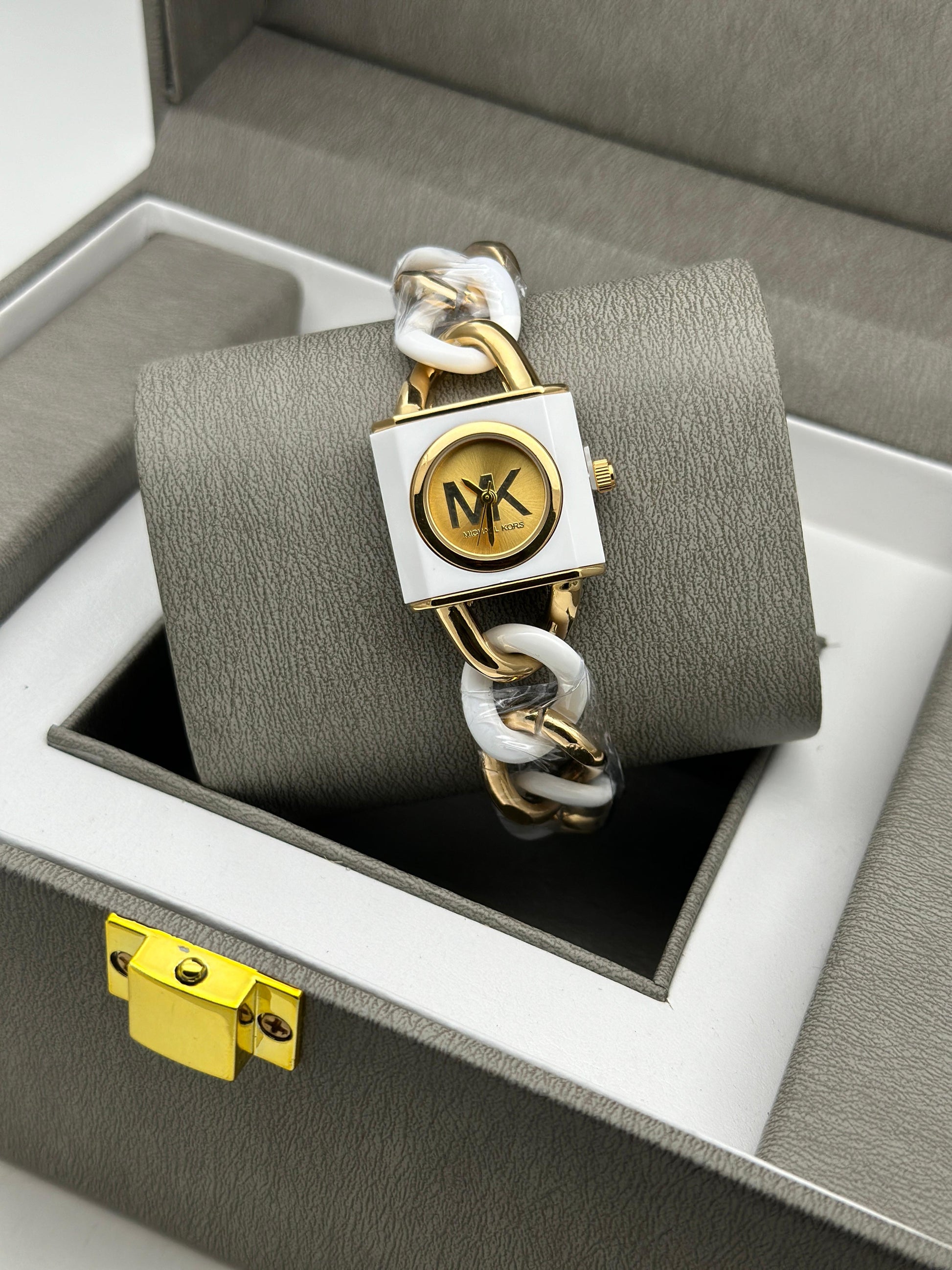 Michael Kors (MK) Ladies Watches – Timeless Luxury and Sophisticated Design invogue watches