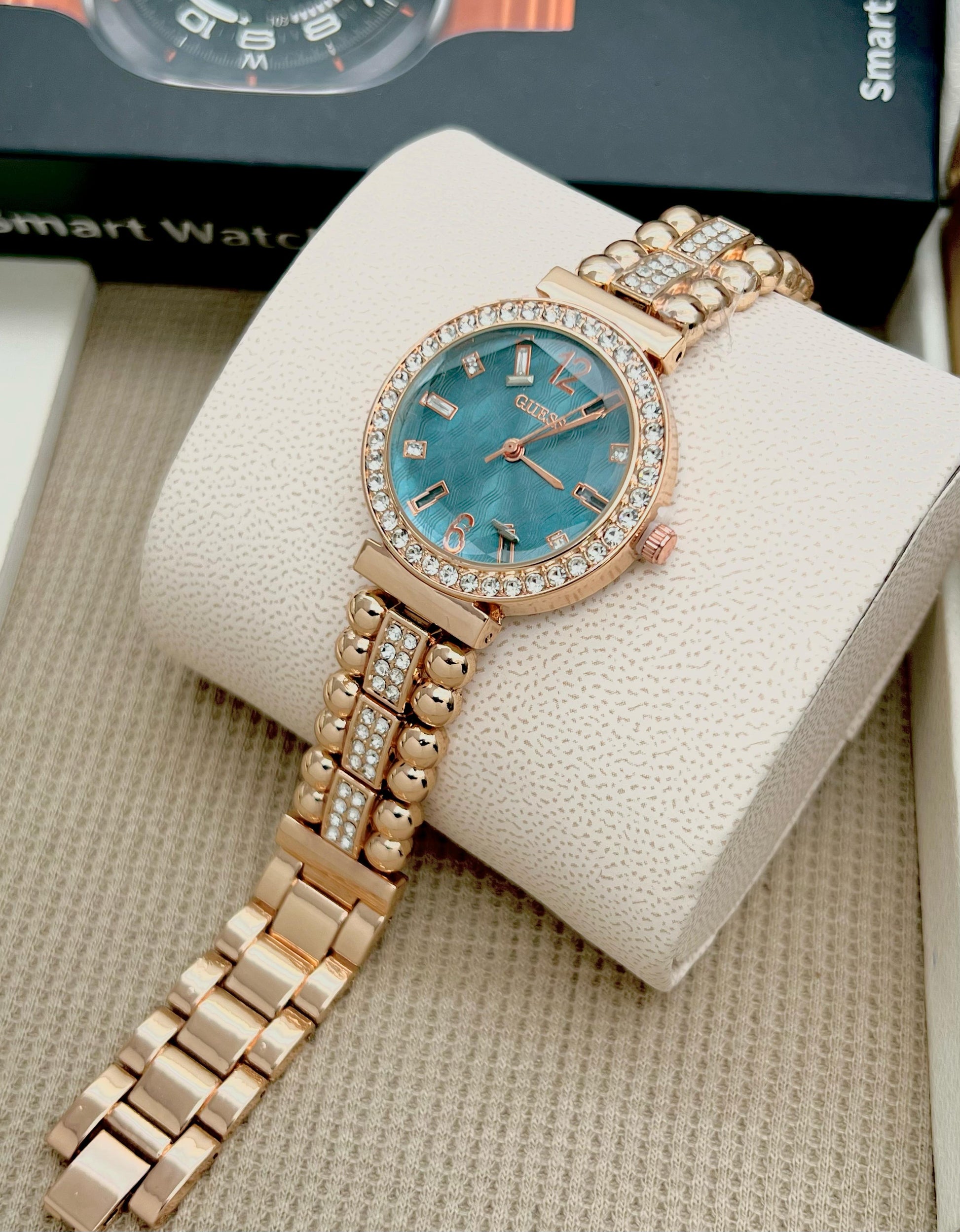 Ladies watch  Daimond  Premium quality ROBIN WATCH WHOLESALE