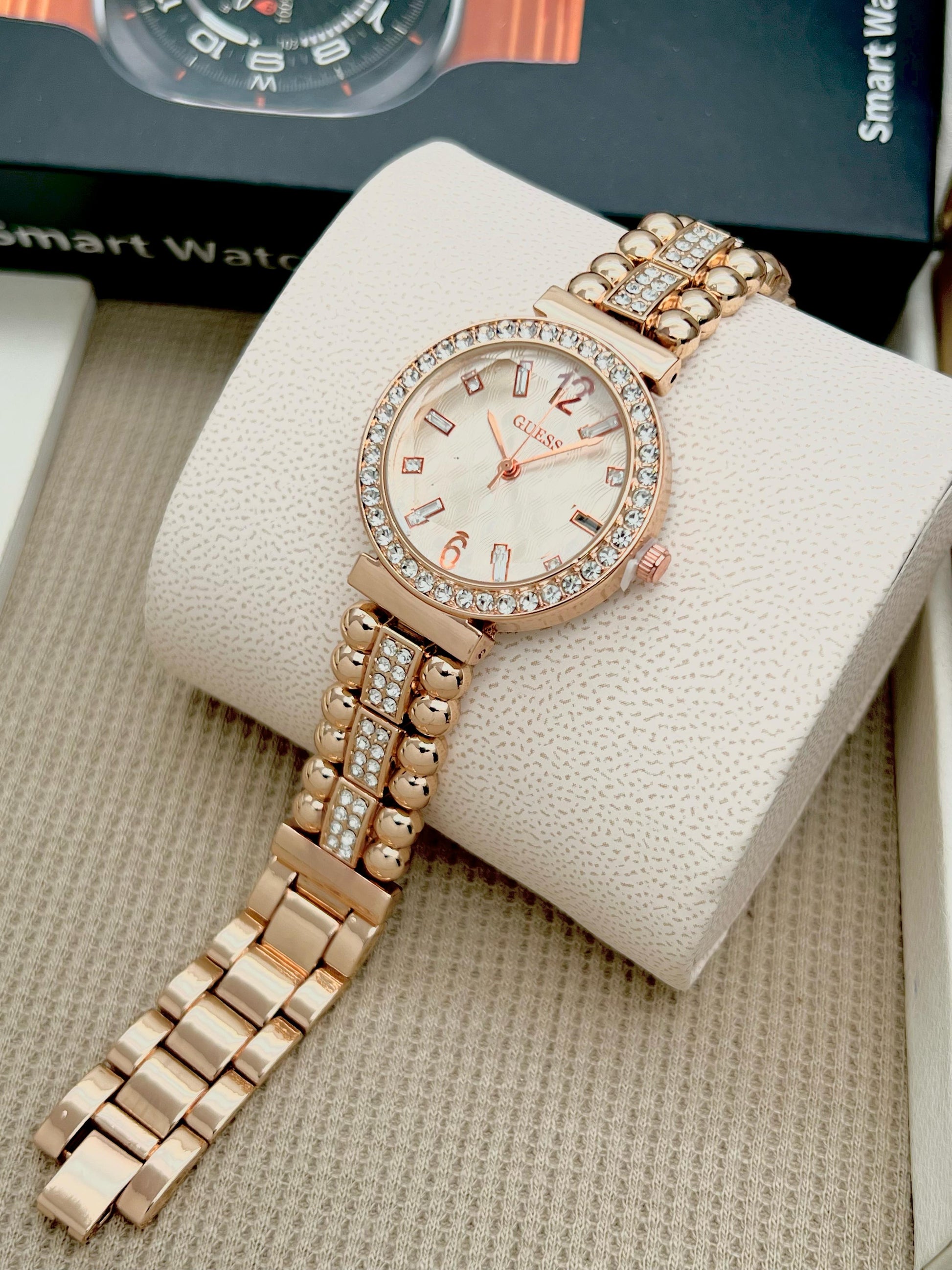 Ladies watch  Daimond  Premium quality ROBIN WATCH WHOLESALE