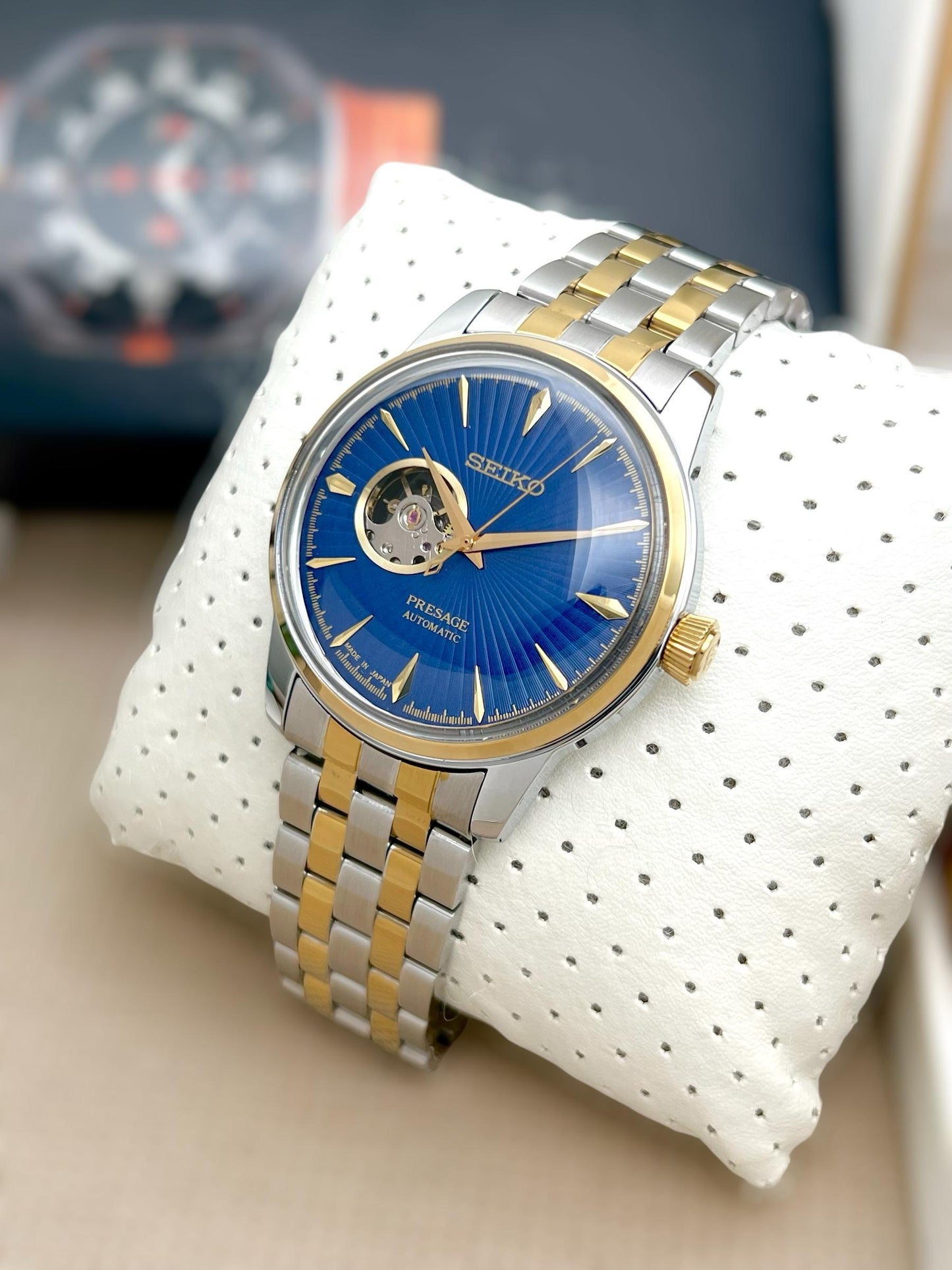 🌟 The latest Seiko Presage Open Heart ROBIN WATCH WHOLESALE