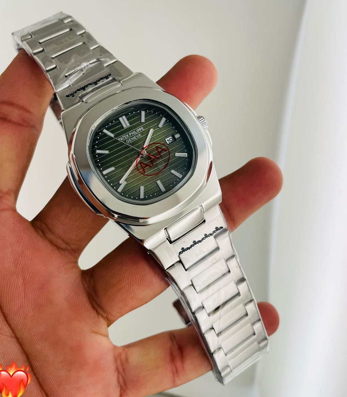 PP GENTS GOOD QUALITY  BUTTERFLY LOCK Quartz maurya watch