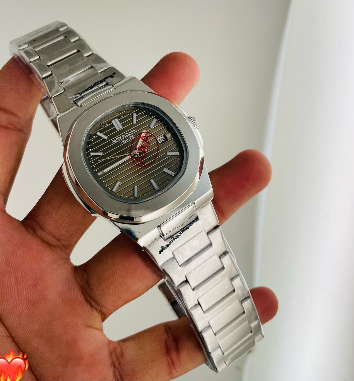 PP GENTS GOOD QUALITY  BUTTERFLY LOCK Quartz maurya watch