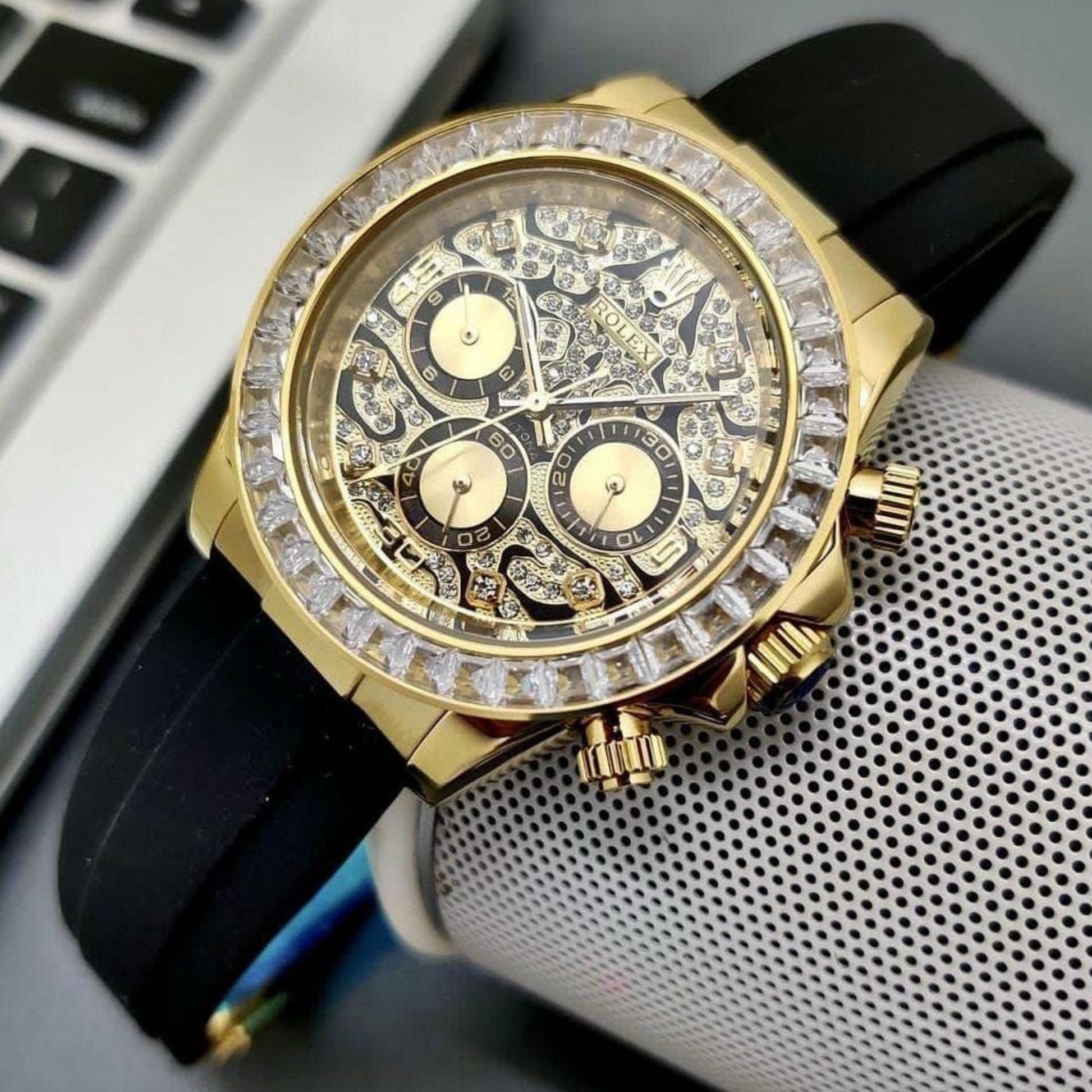 The Rolex Cosmograph Daytona Men's White Gold With Dimond Bazel Dial Original Stainless Steel Watch ✨ maurya watch