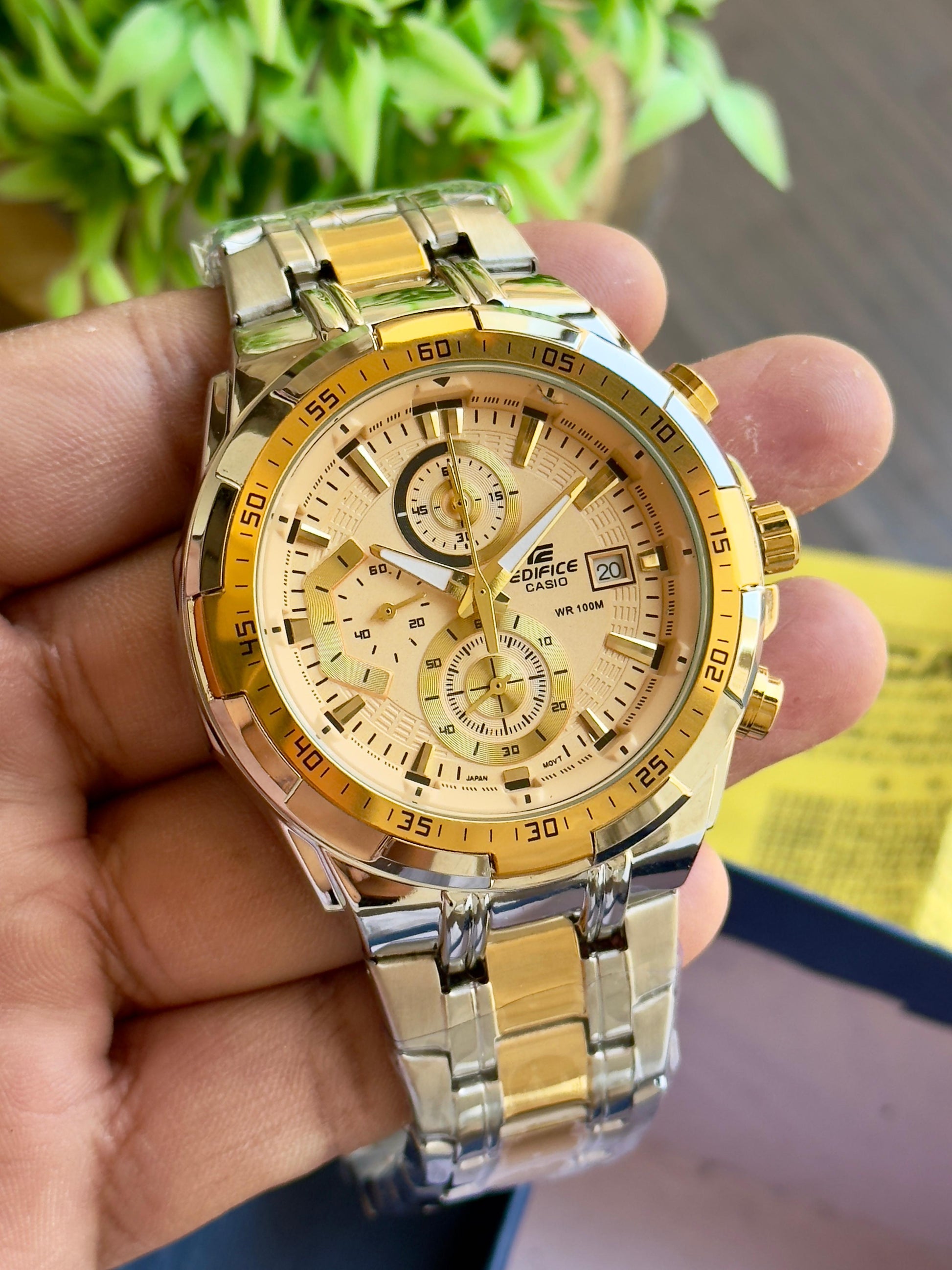 This Casio Edifice watch exudes luxury and sophistication with its stunning finish and intricate chronograph detailing! maurya watch